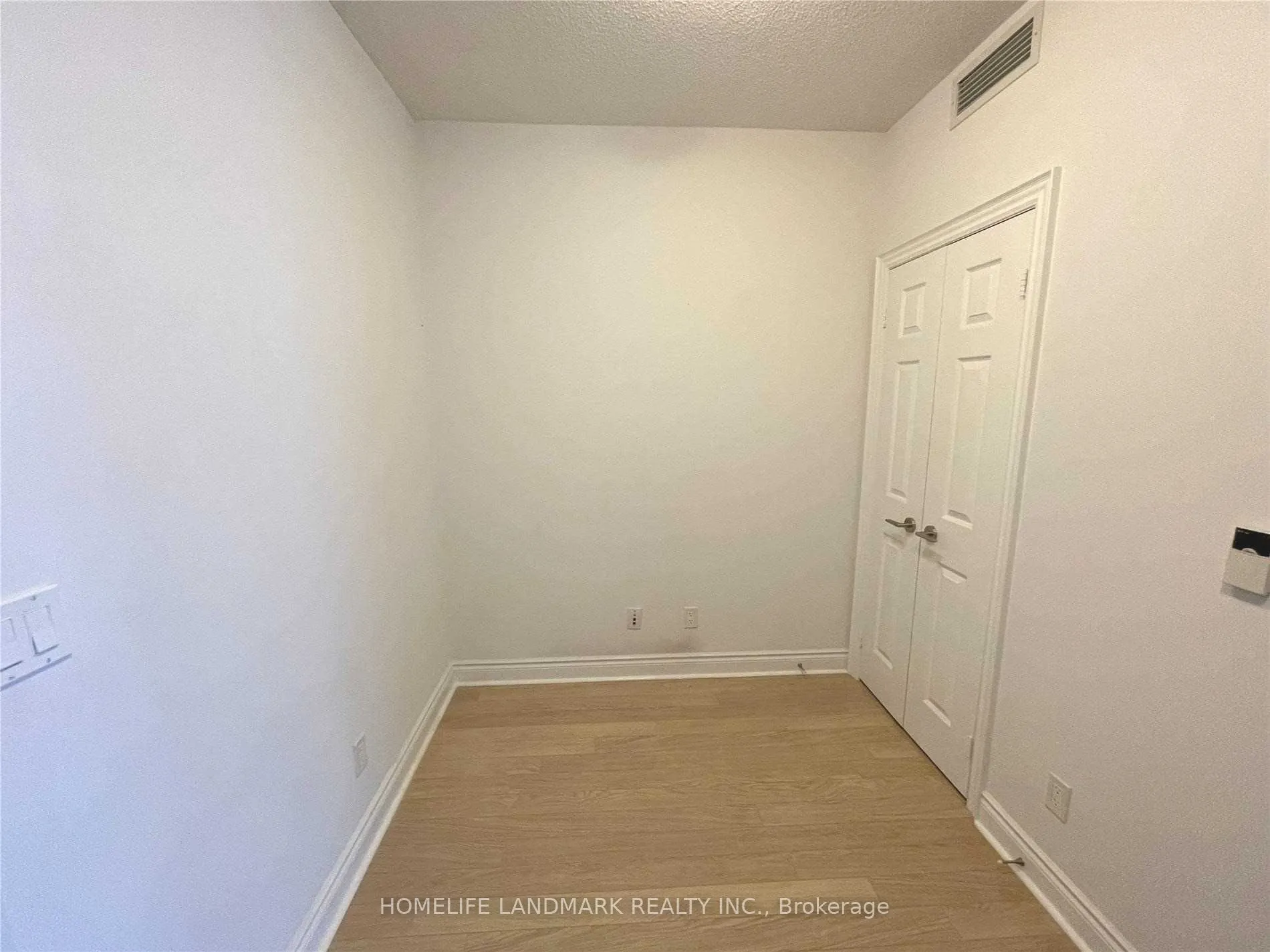 23 Cox Boulevard, #952