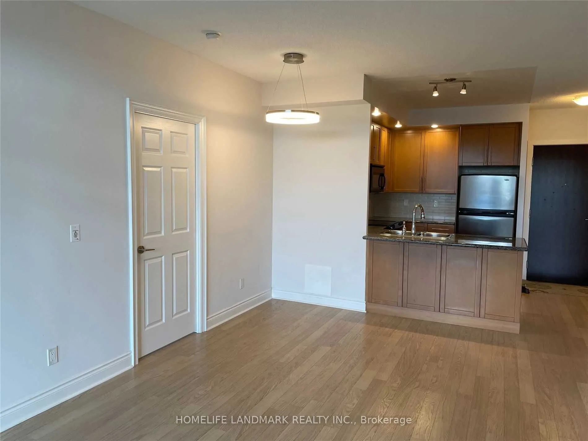 23 Cox Boulevard, #952