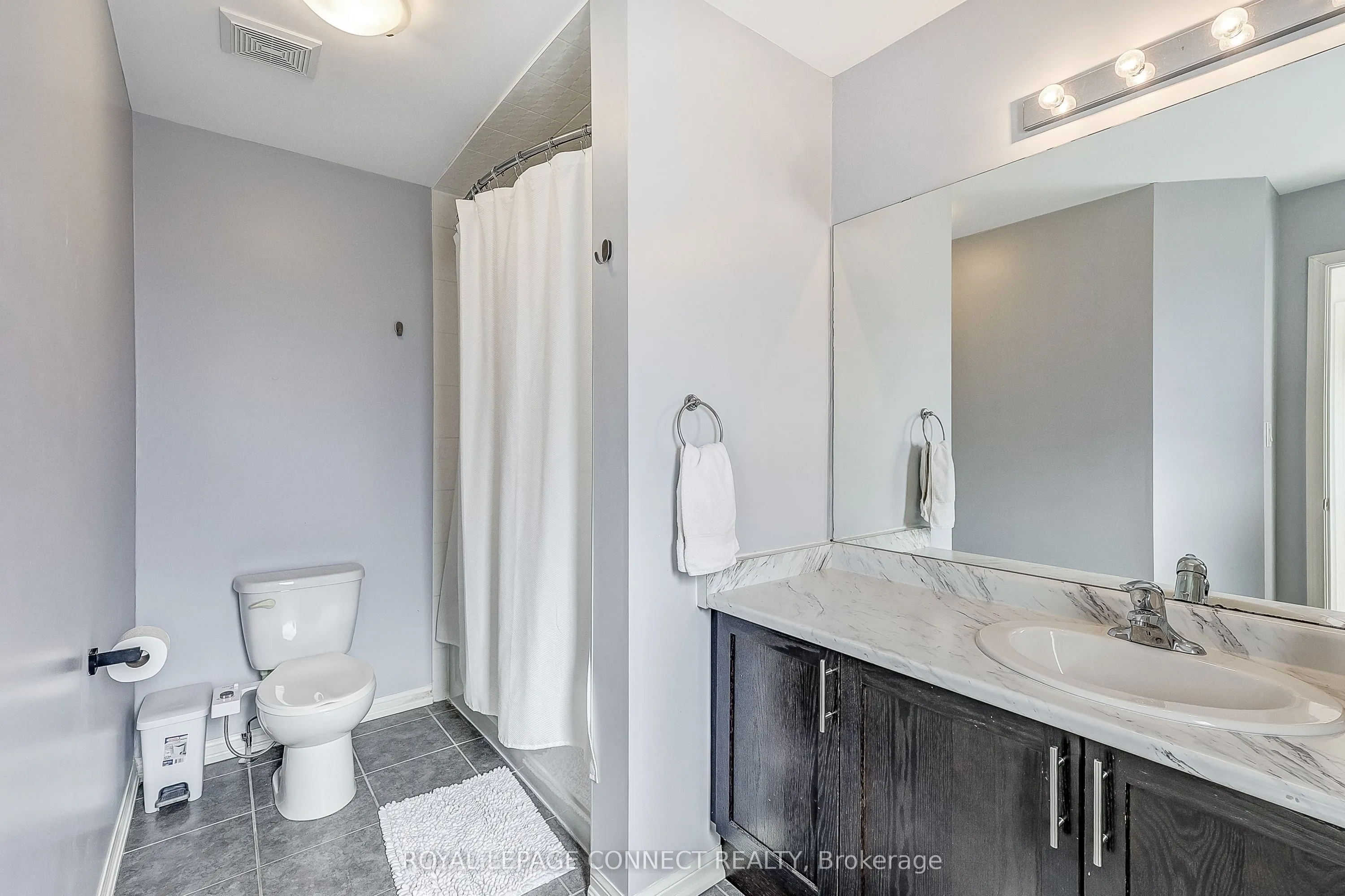 17 Don Hadden Crescent