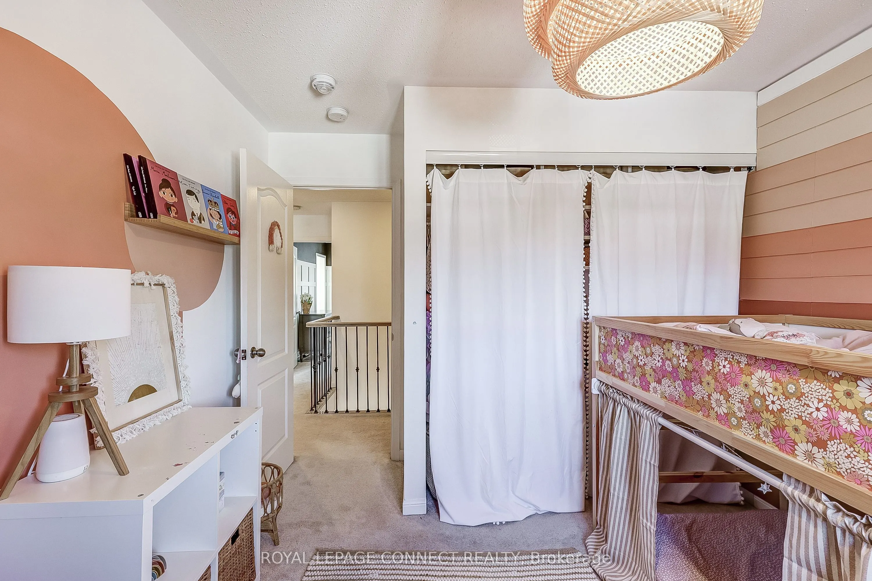 17 Don Hadden Crescent