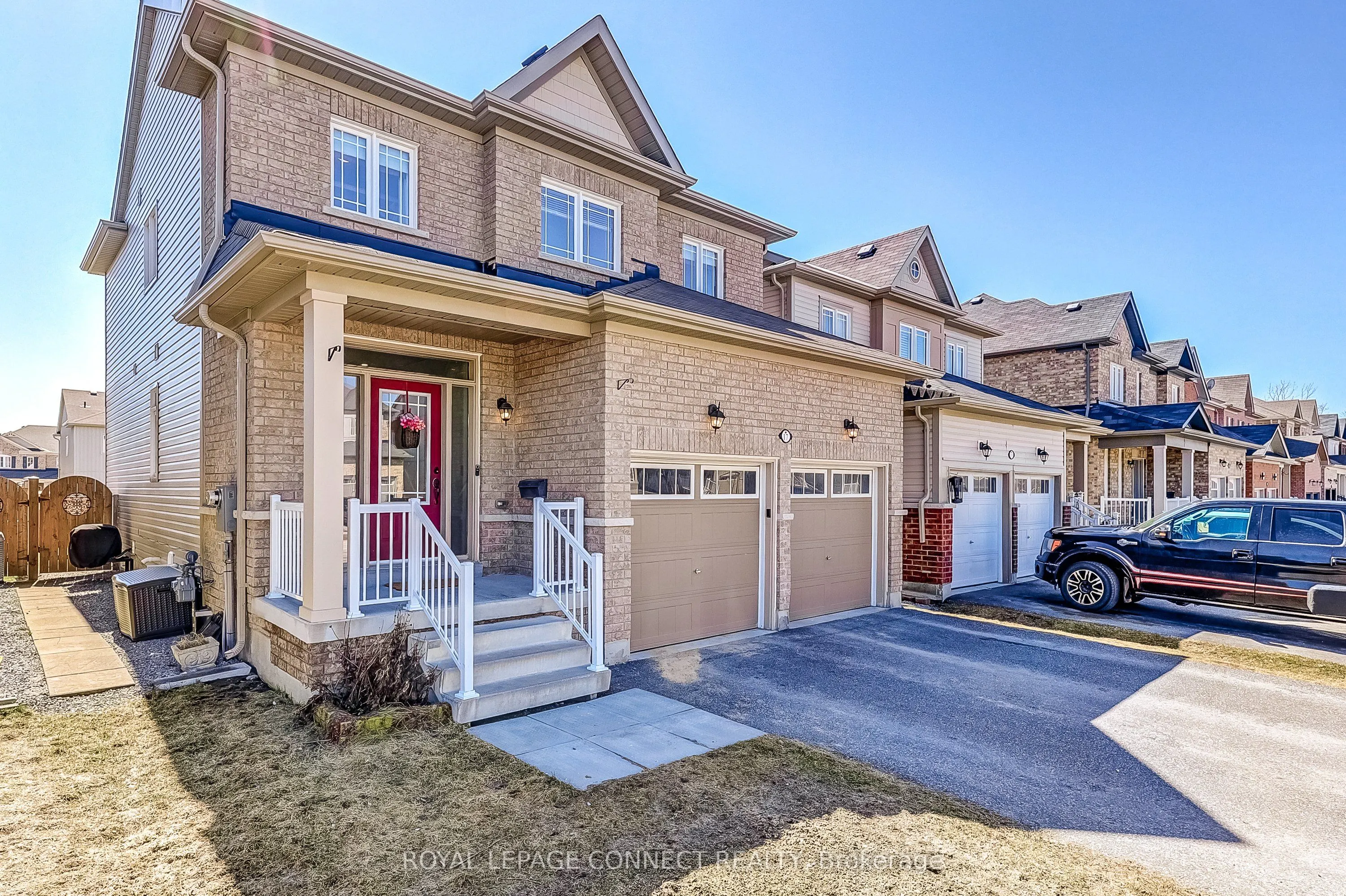 17 Don Hadden Crescent