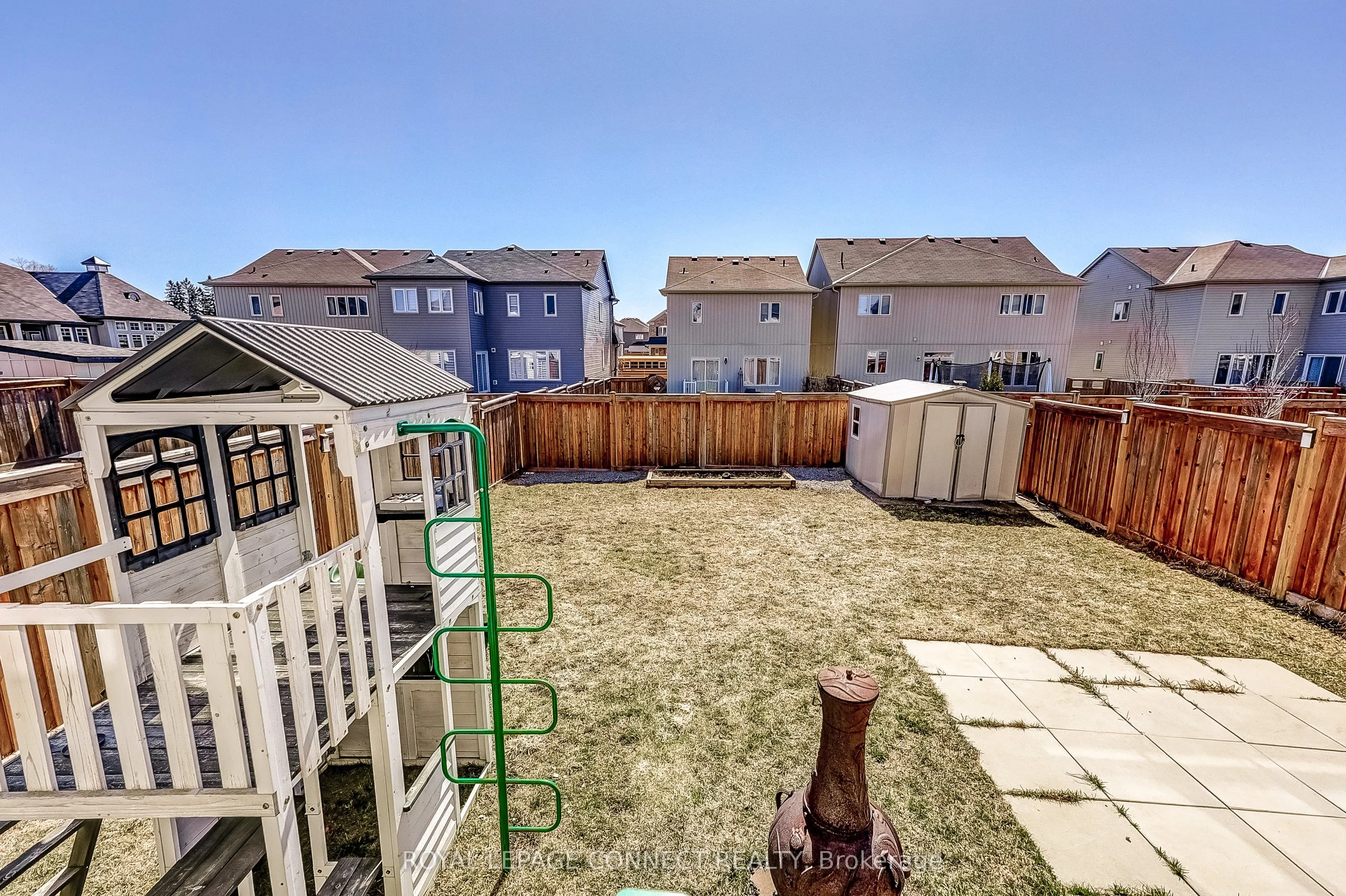 17 Don Hadden Crescent
