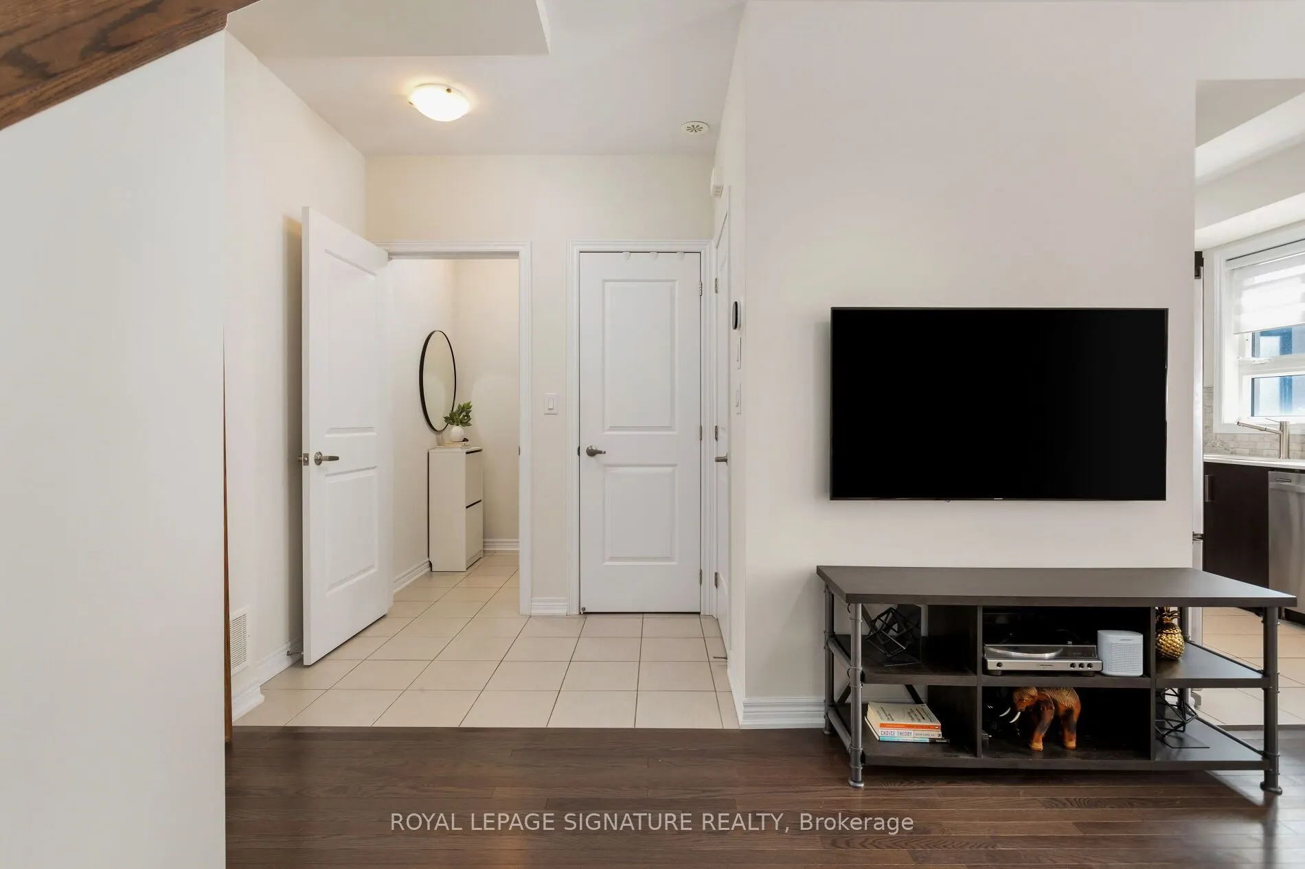 105 Kayla Crescent E, #18
