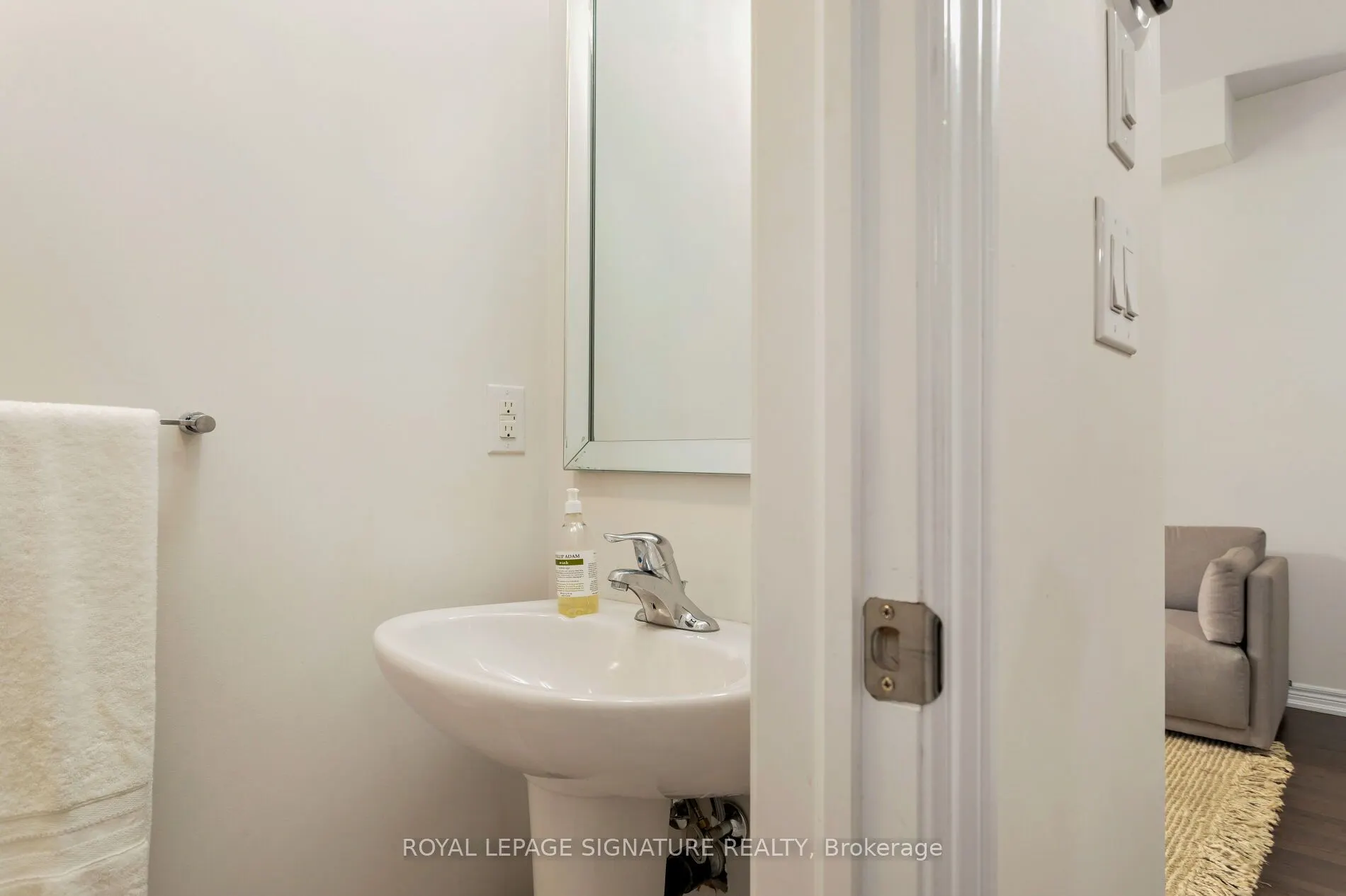 105 Kayla Crescent E, #18