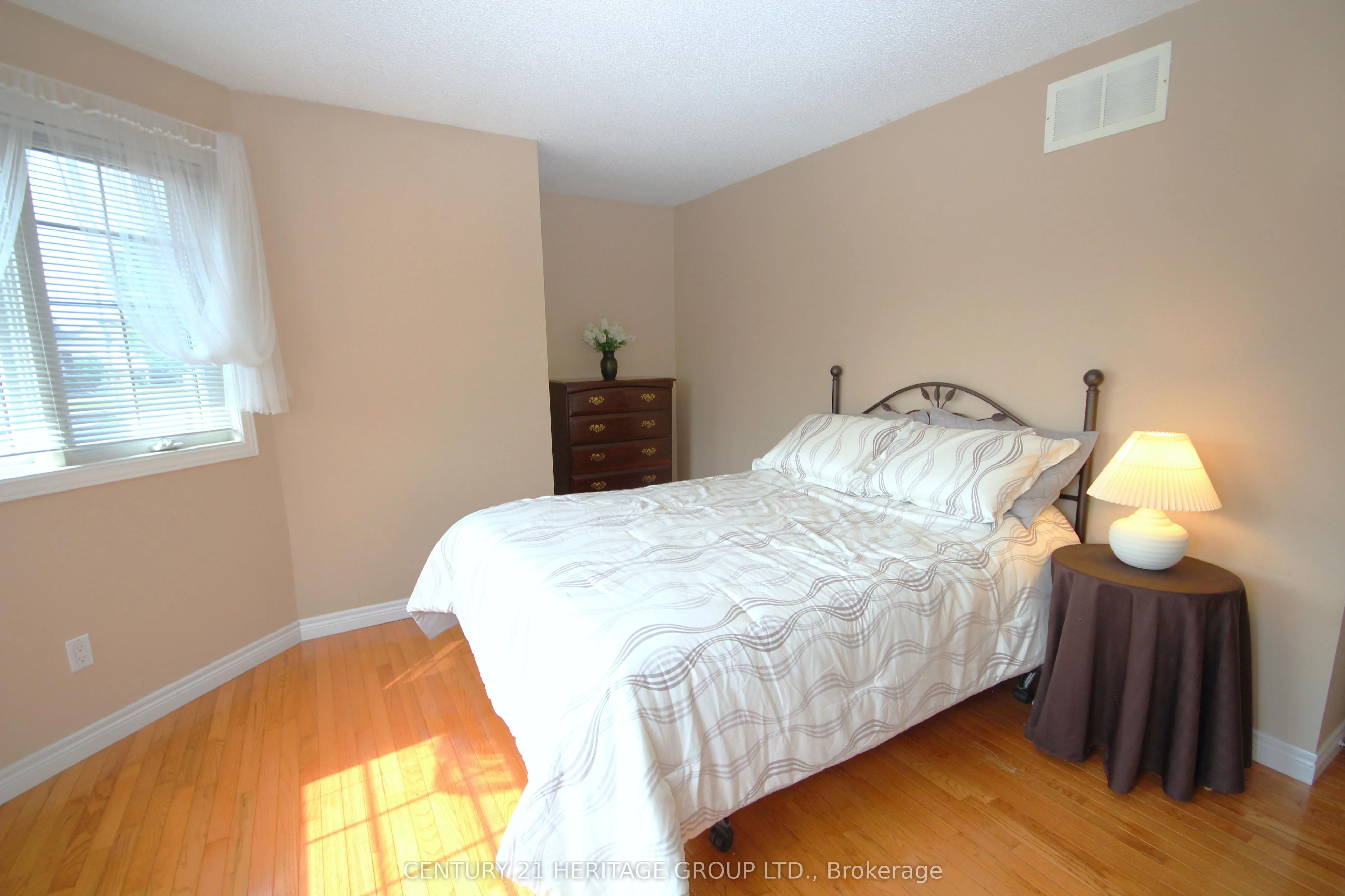 306 Simcoe Road