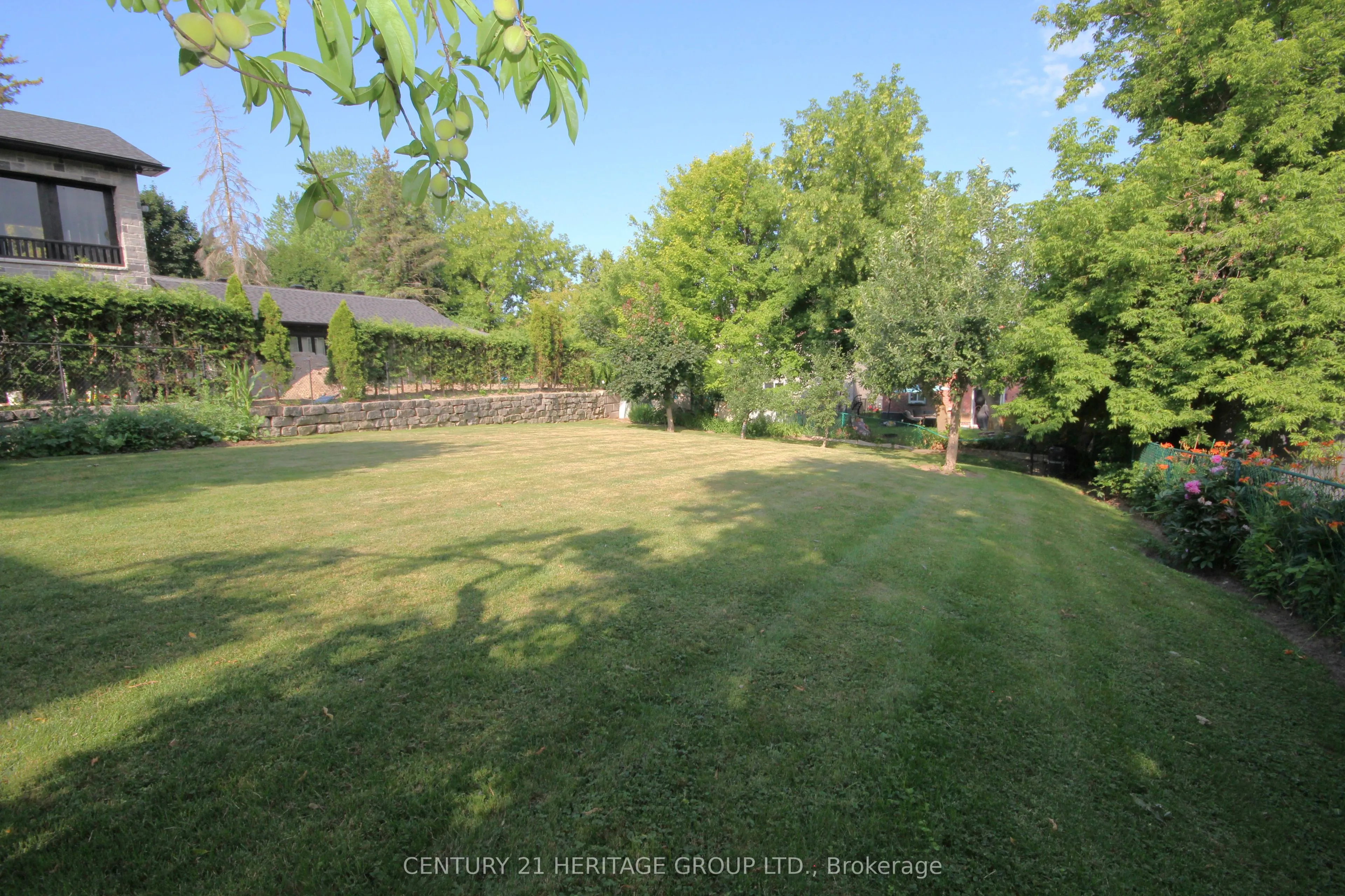 306 Simcoe Road