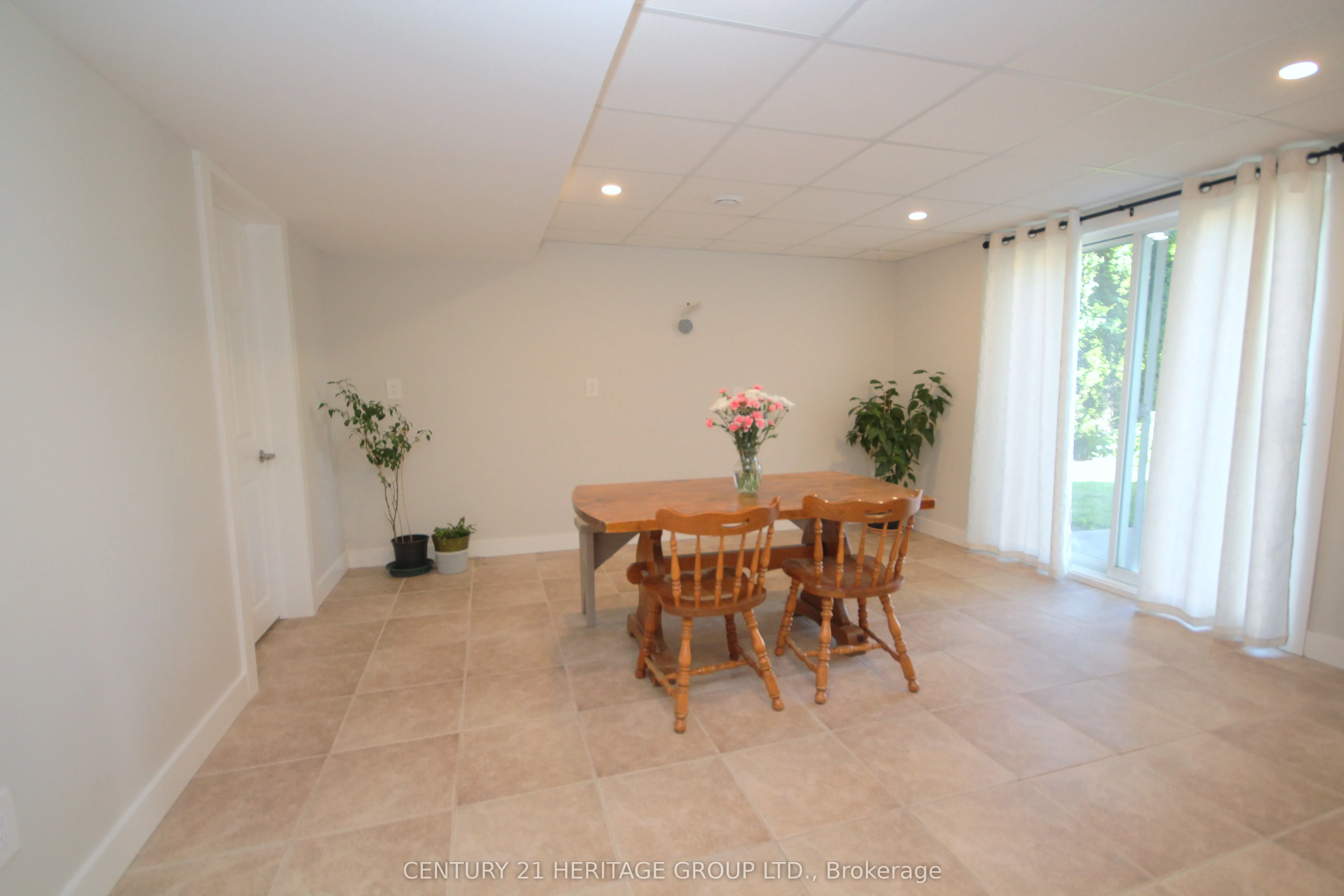 306 Simcoe Road