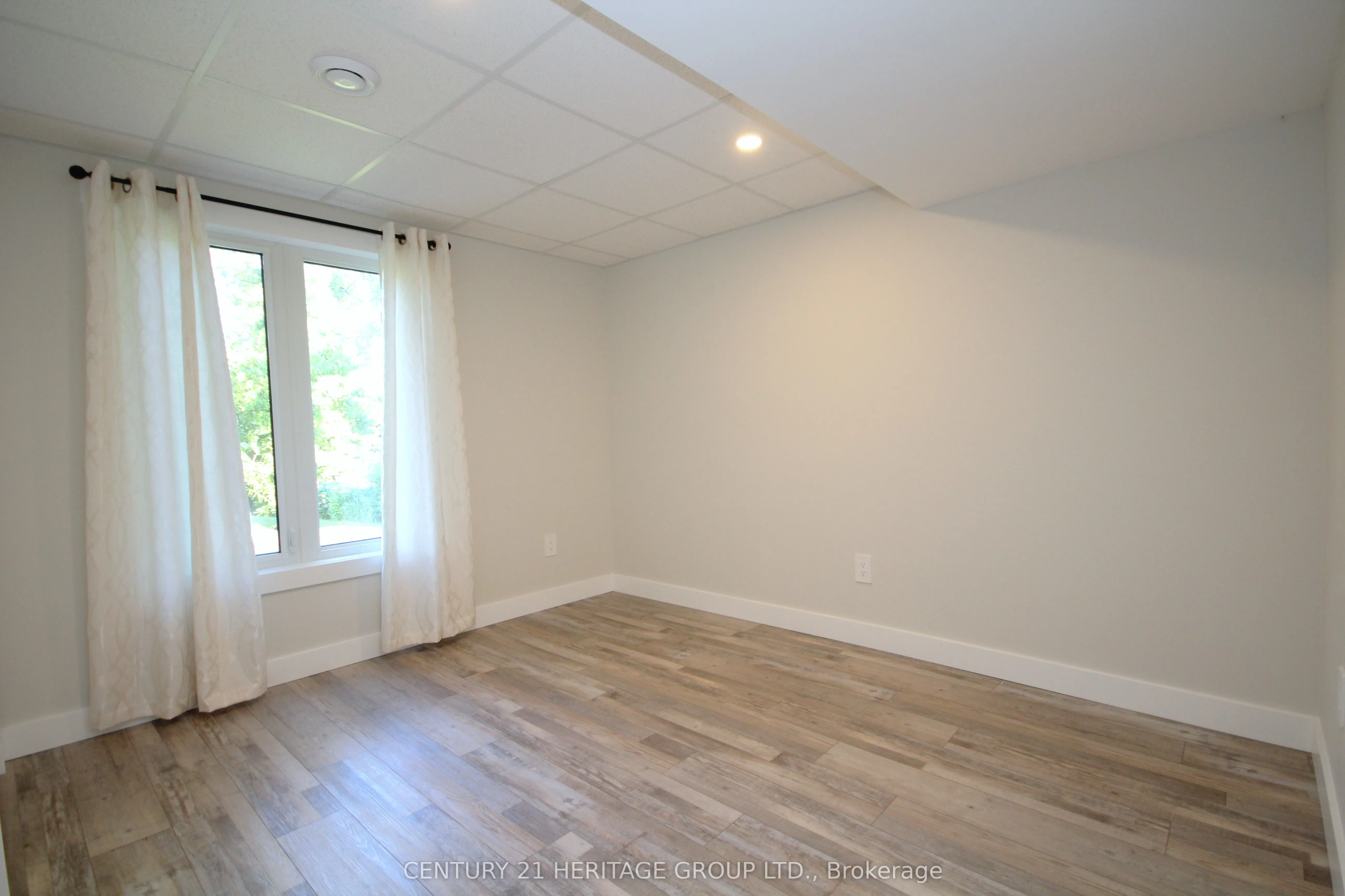 306 Simcoe Road