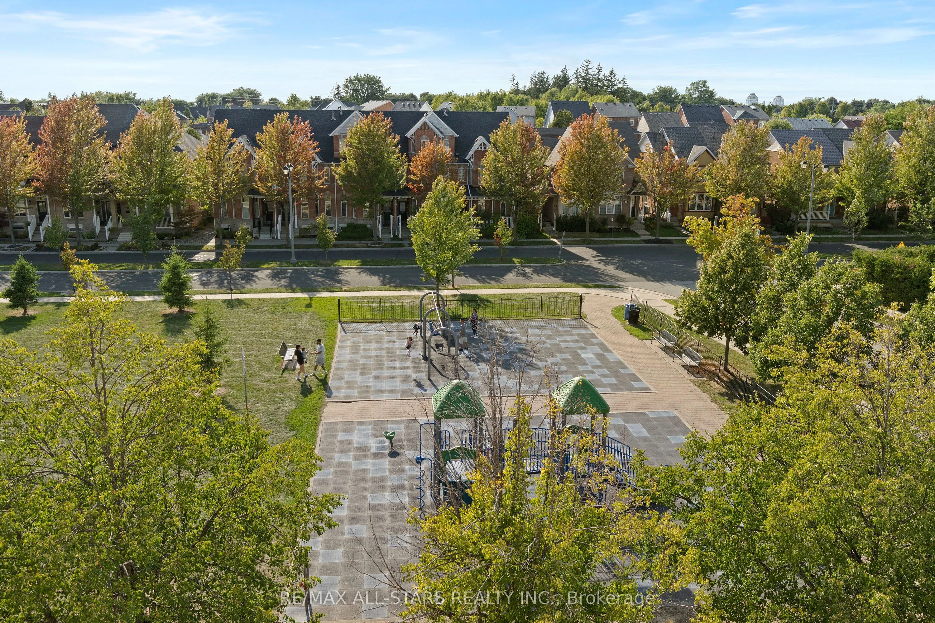 15 Cornell Meadows Avenue, #A204