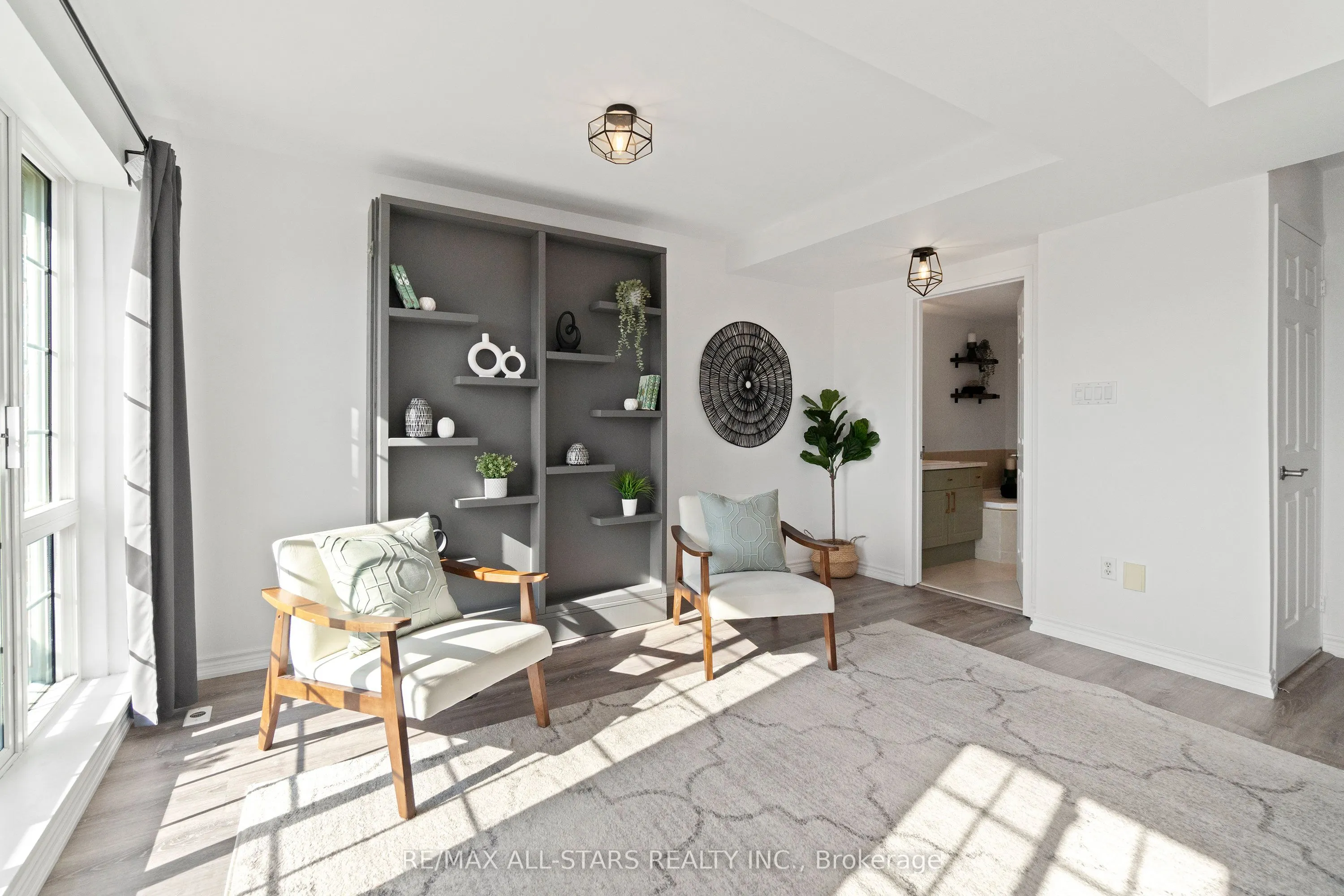 15 Cornell Meadows Avenue, #A204