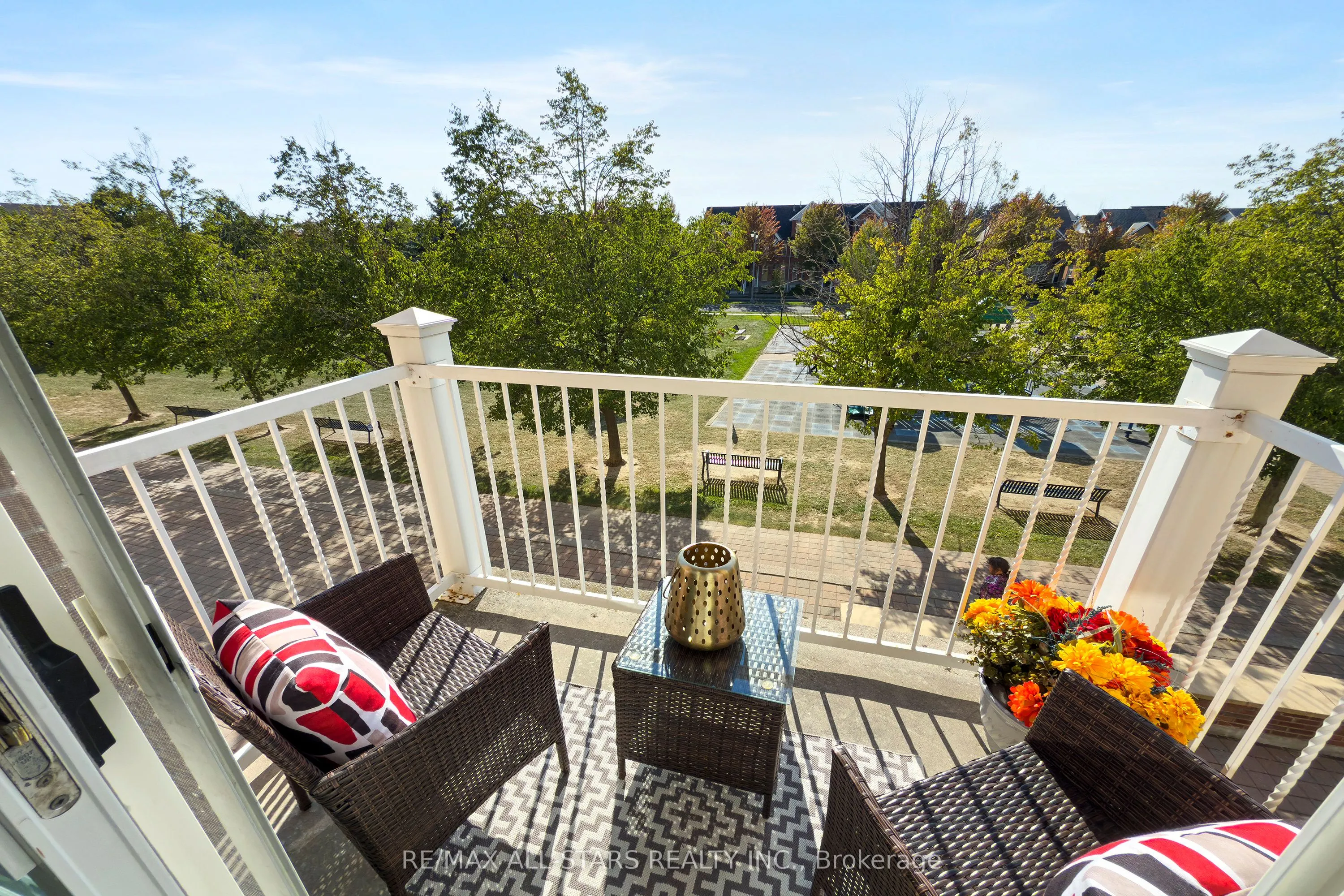 15 Cornell Meadows Avenue, #A204