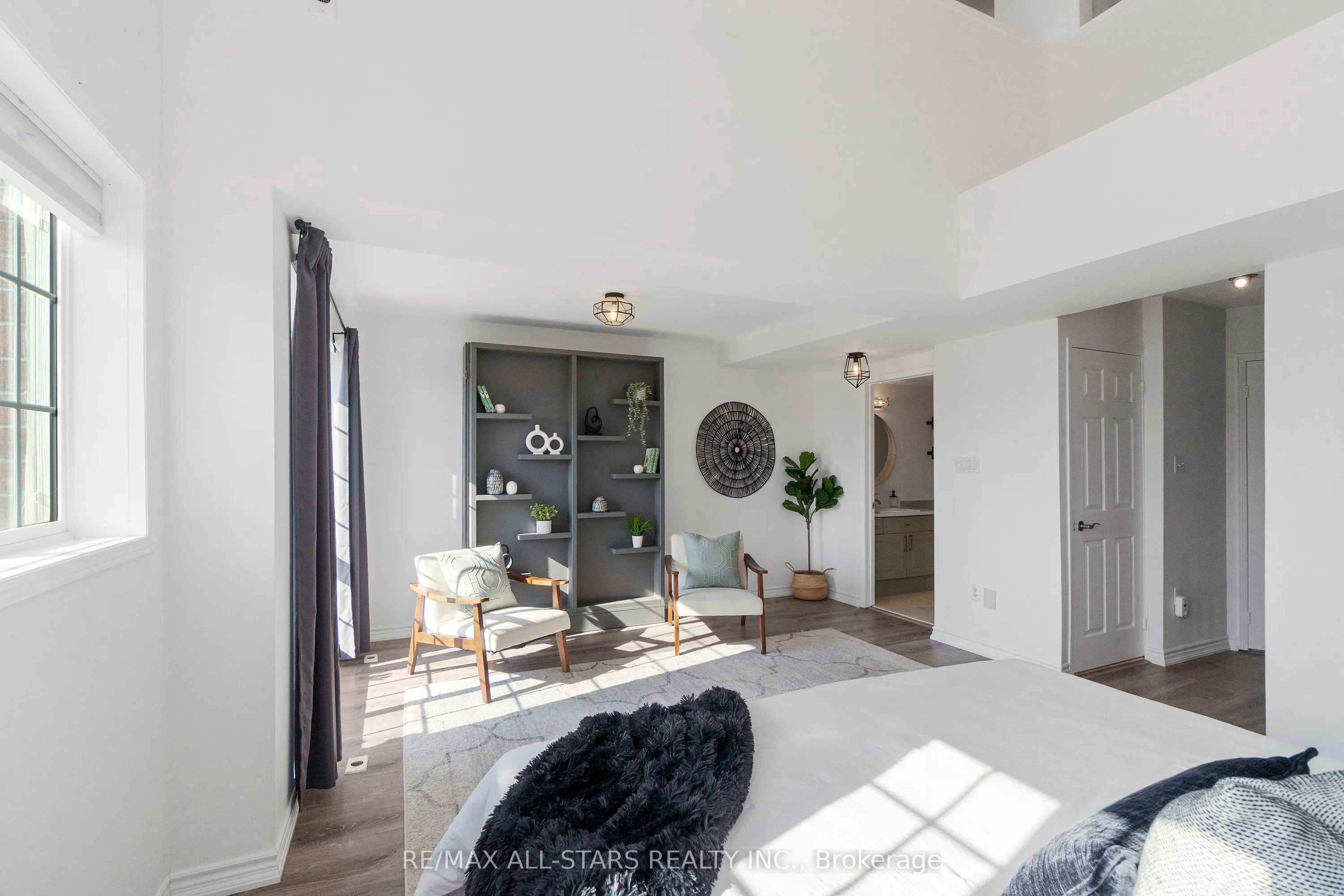 15 Cornell Meadows Avenue, #A204