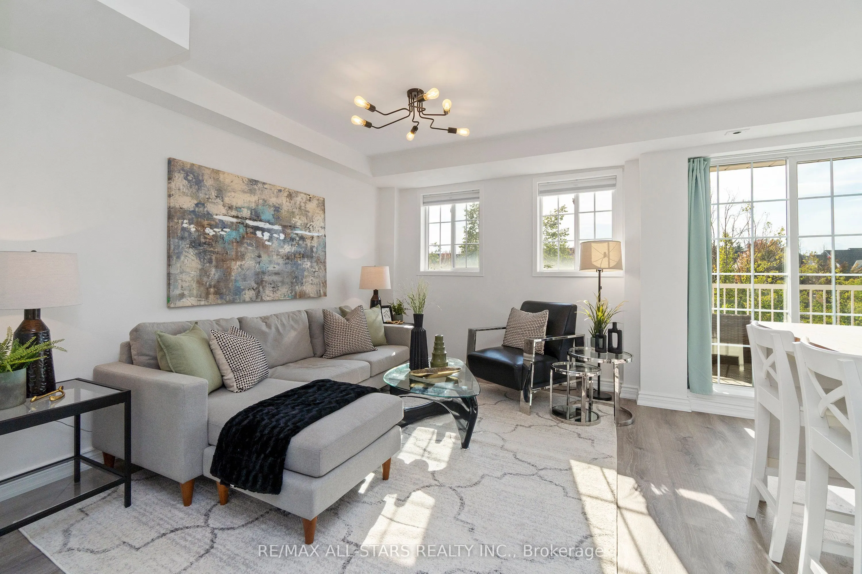 15 Cornell Meadows Avenue, #A204