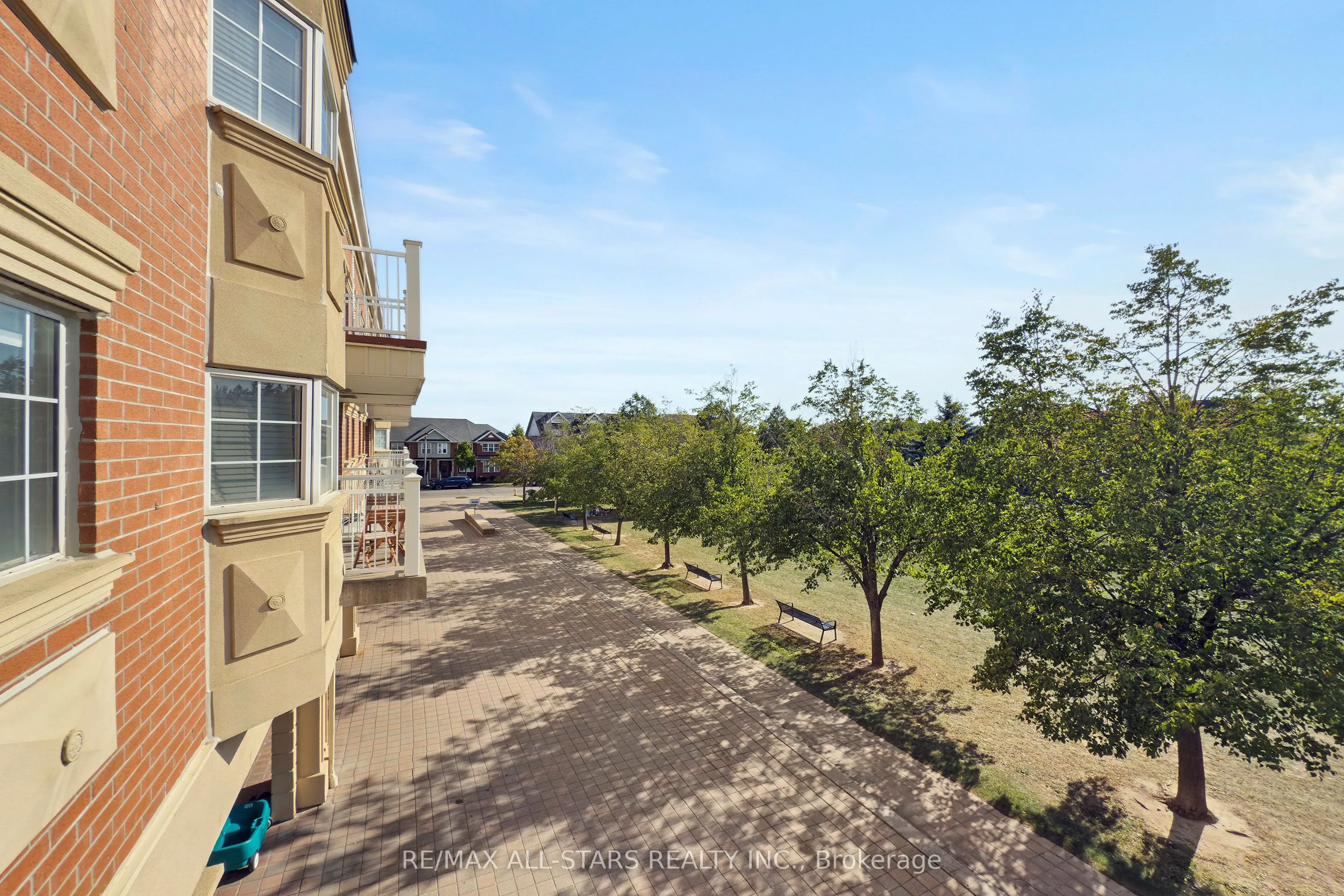 15 Cornell Meadows Avenue, #A204