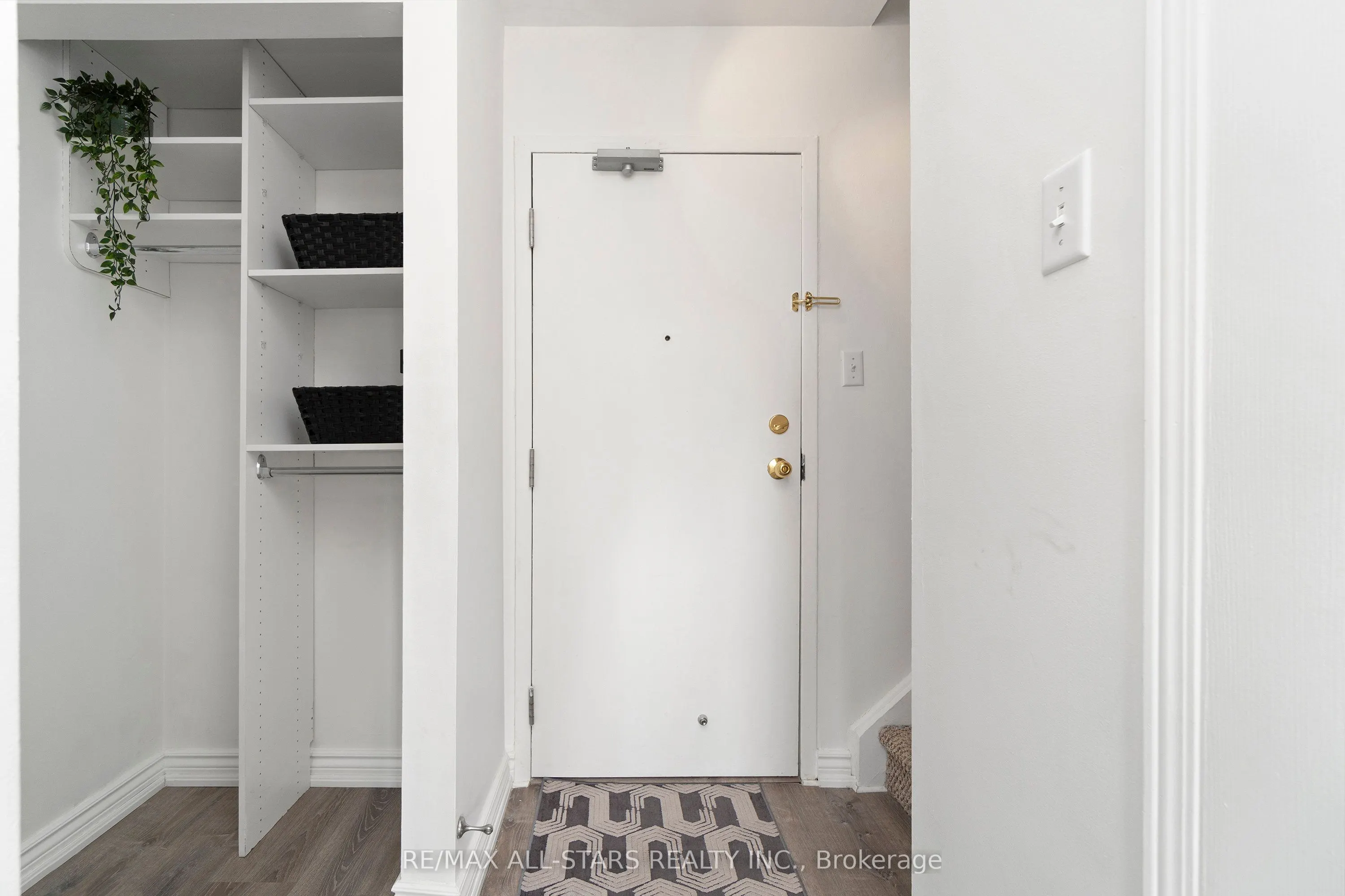 15 Cornell Meadows Avenue, #A204