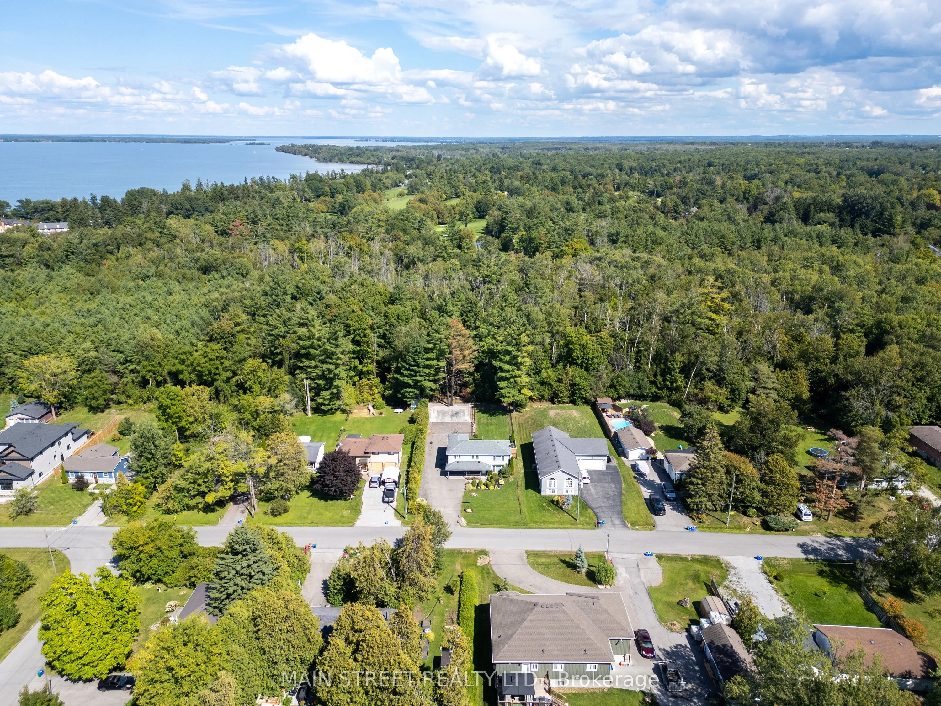 23 Sunnidale Boulevard E