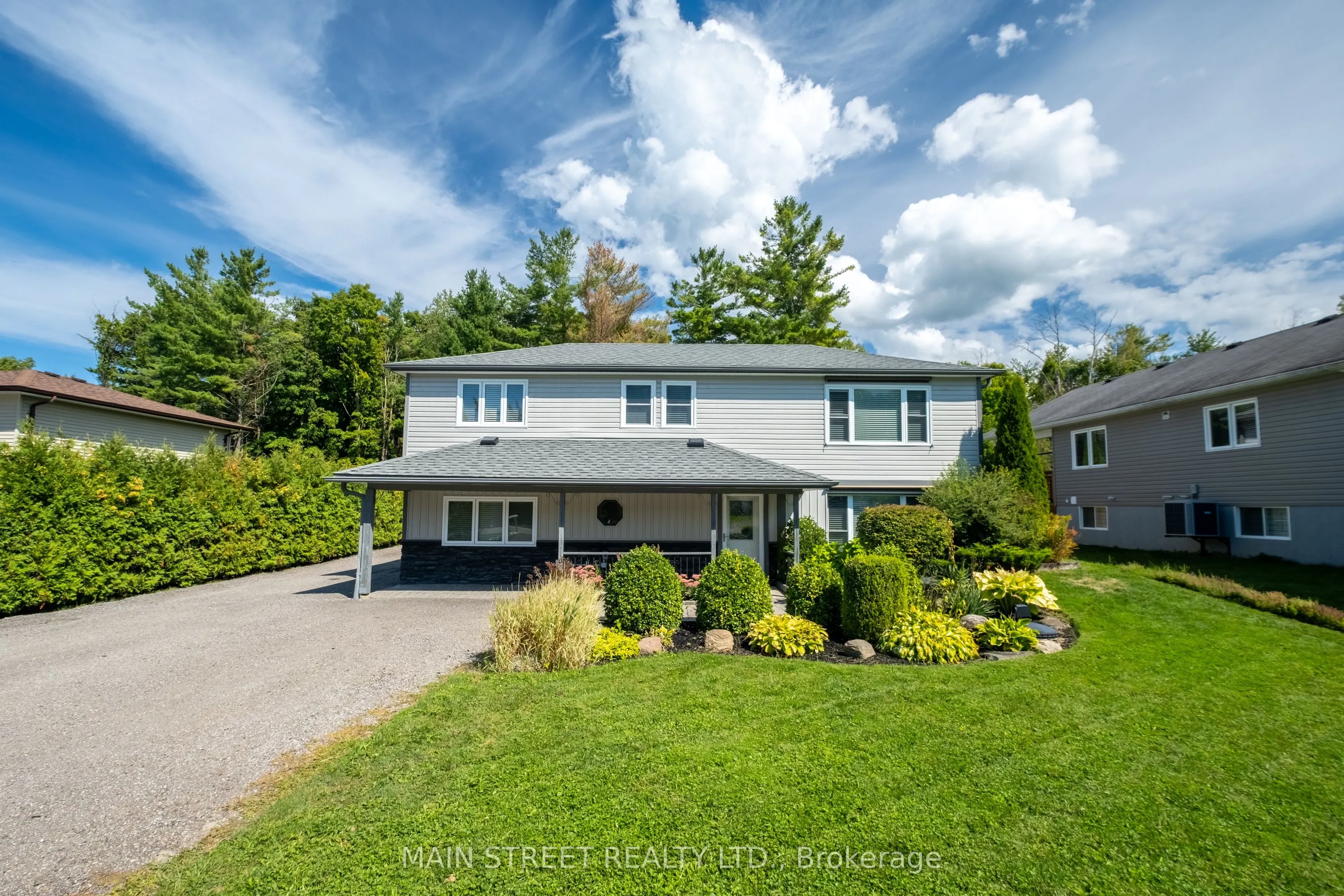 23 Sunnidale Boulevard E