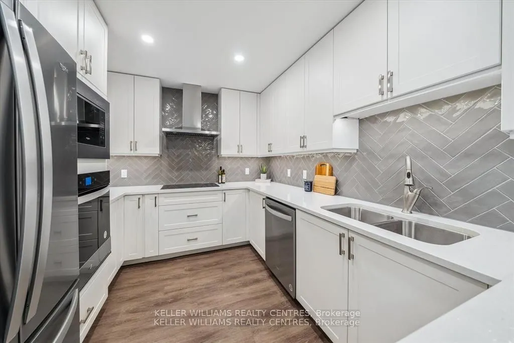 460 William Graham Drive, #302