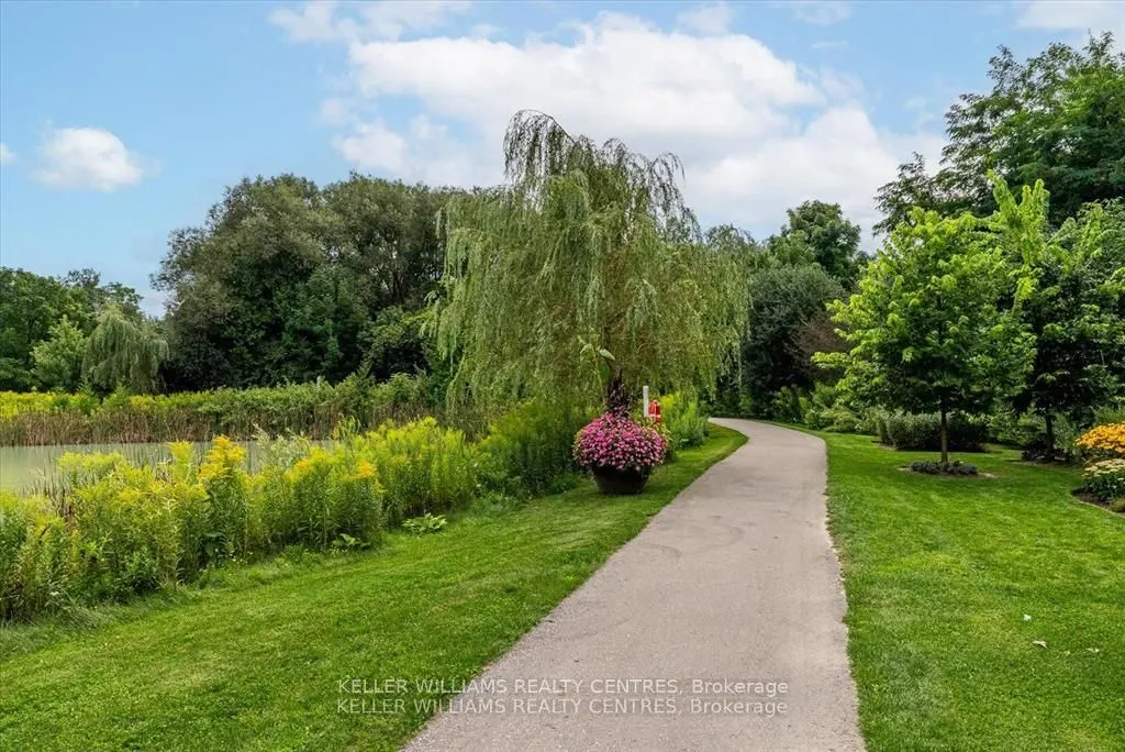 460 William Graham Drive, #302