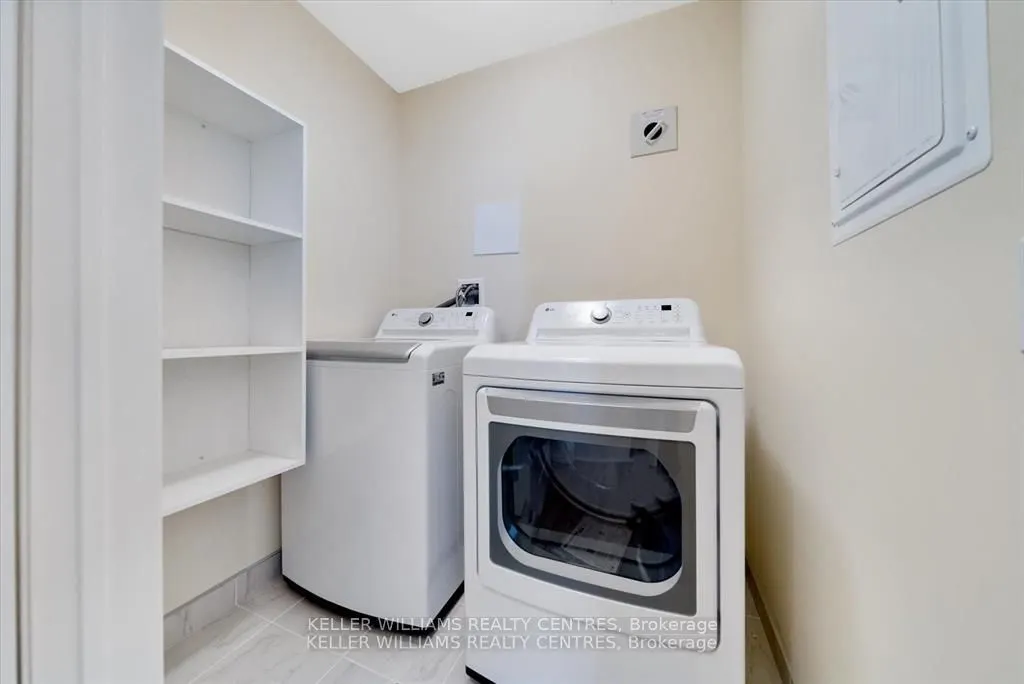 460 William Graham Drive, #302