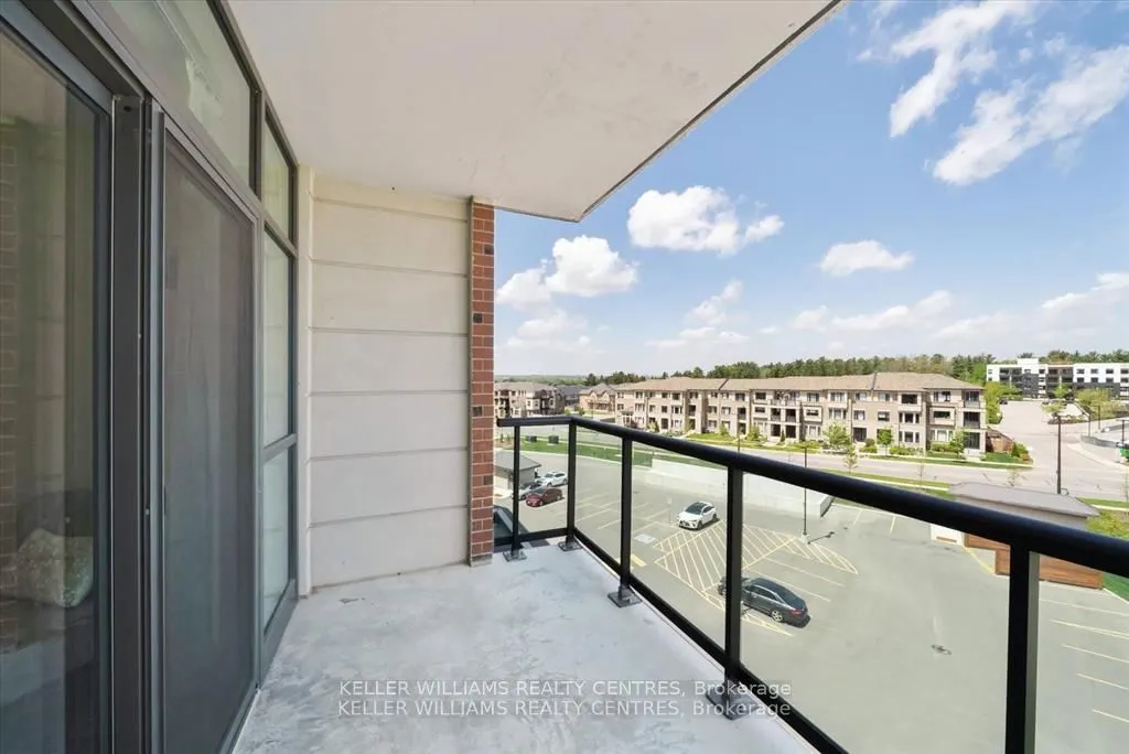 460 William Graham Drive, #302