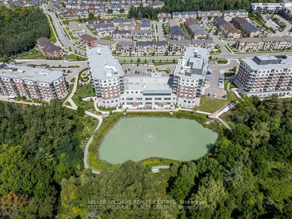 460 William Graham Drive, #302