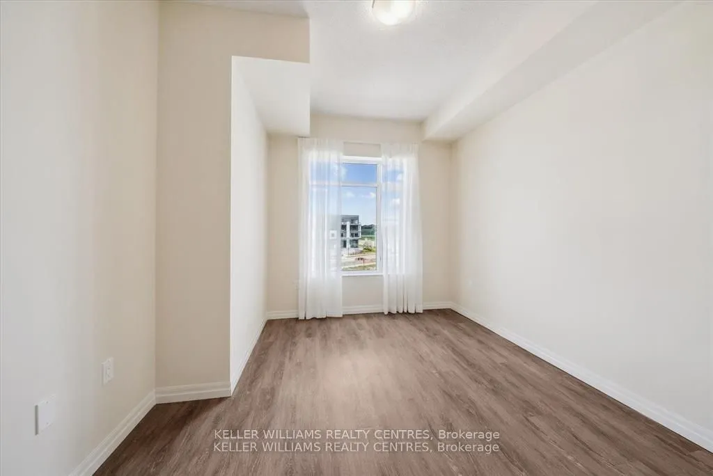 460 William Graham Drive, #302