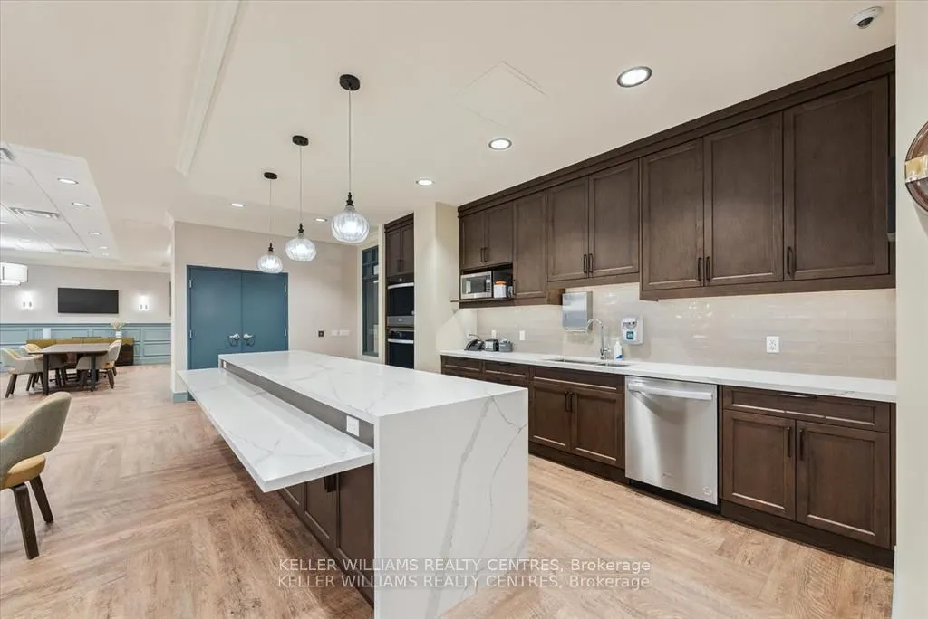 460 William Graham Drive, #302