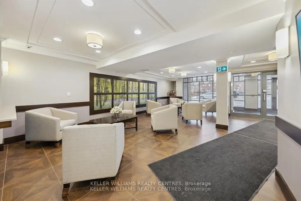 460 William Graham Drive, #302