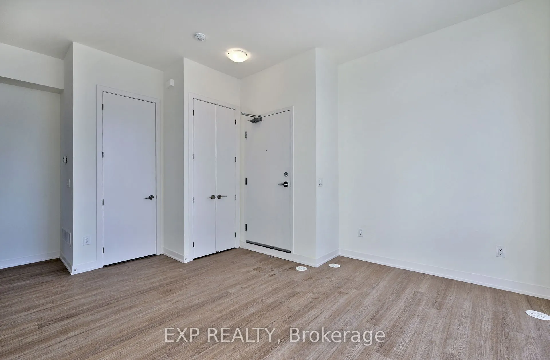 14 David Eyer Road, #1017