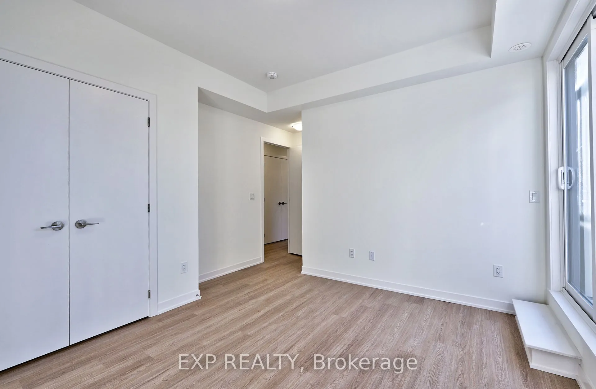14 David Eyer Road, #1017