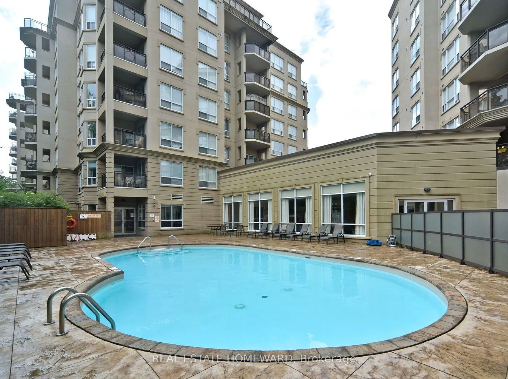2 Maison Parc Court, #314