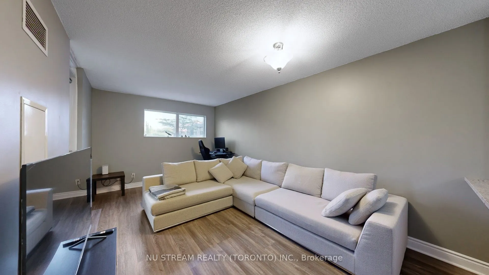 51 Saddlecreek Drive, #215