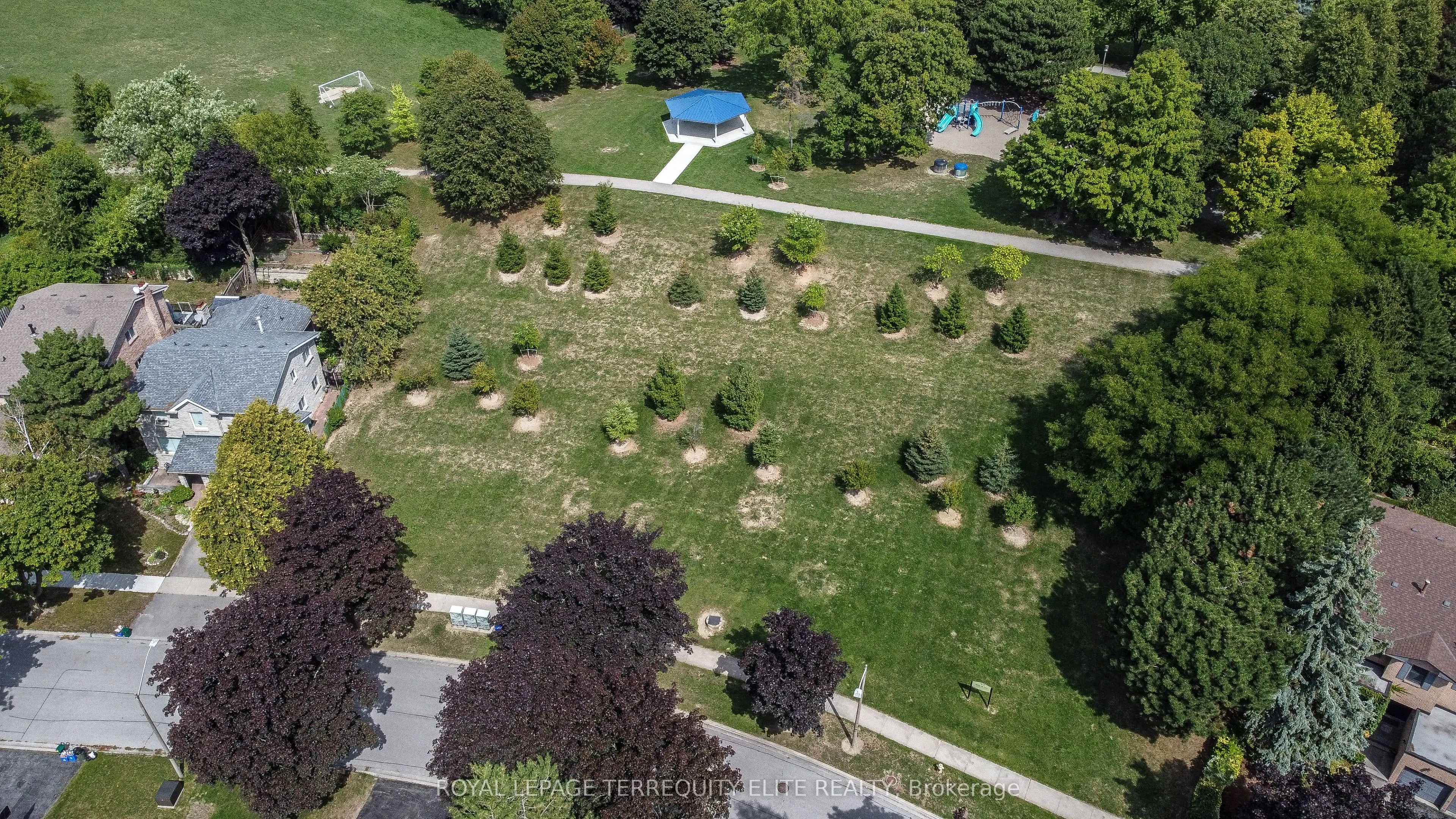 33 Tamarack Drive
