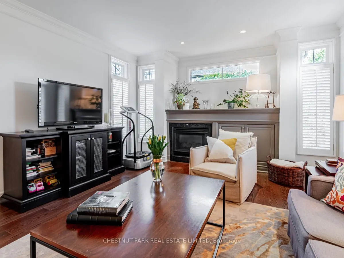86 Forest Lane Drive