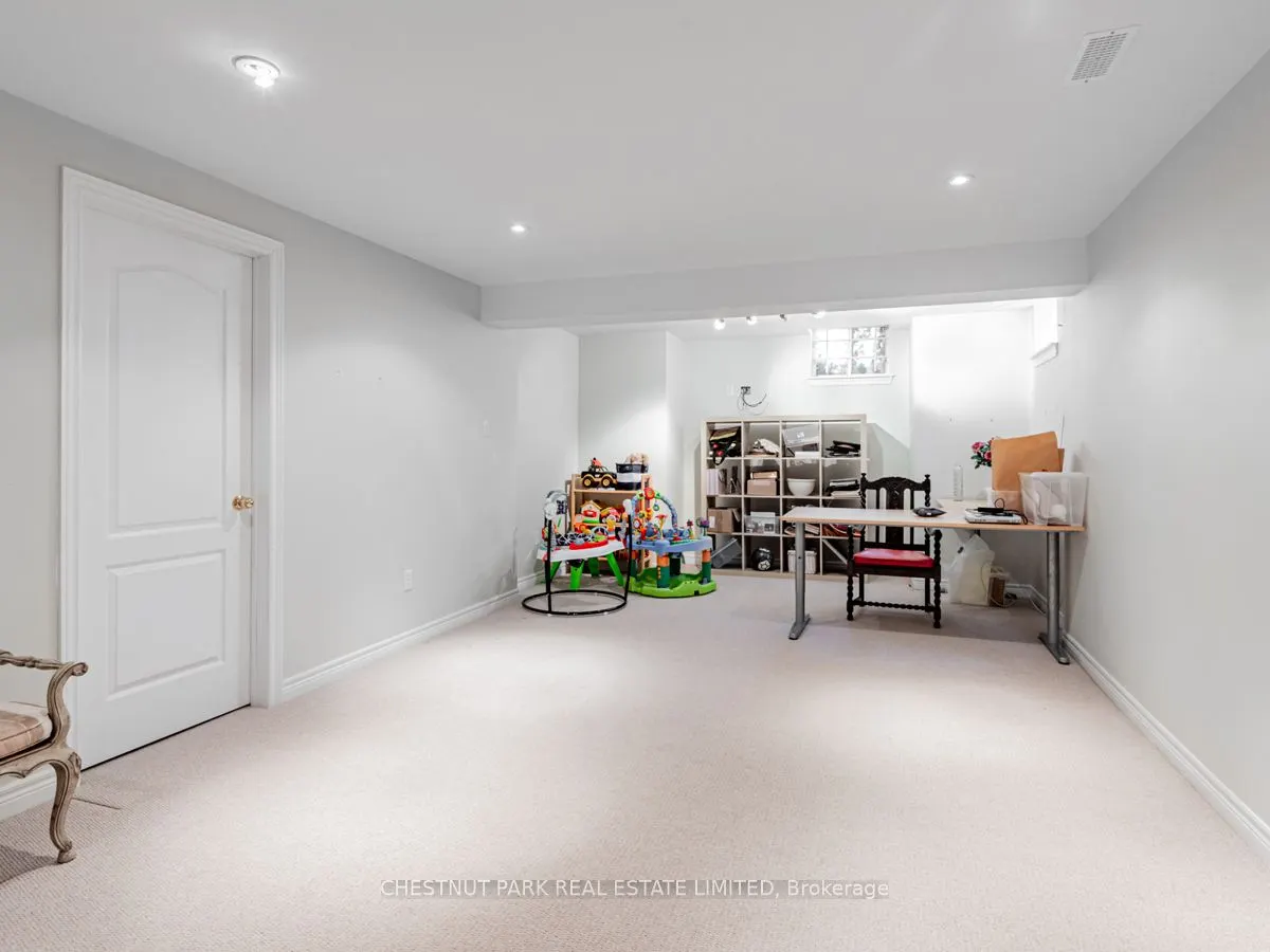 86 Forest Lane Drive
