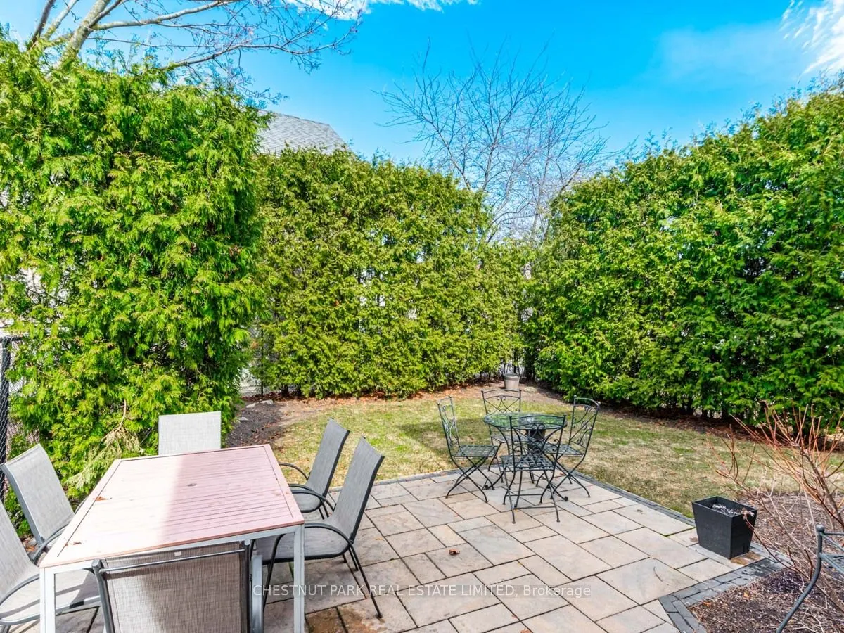 86 Forest Lane Drive