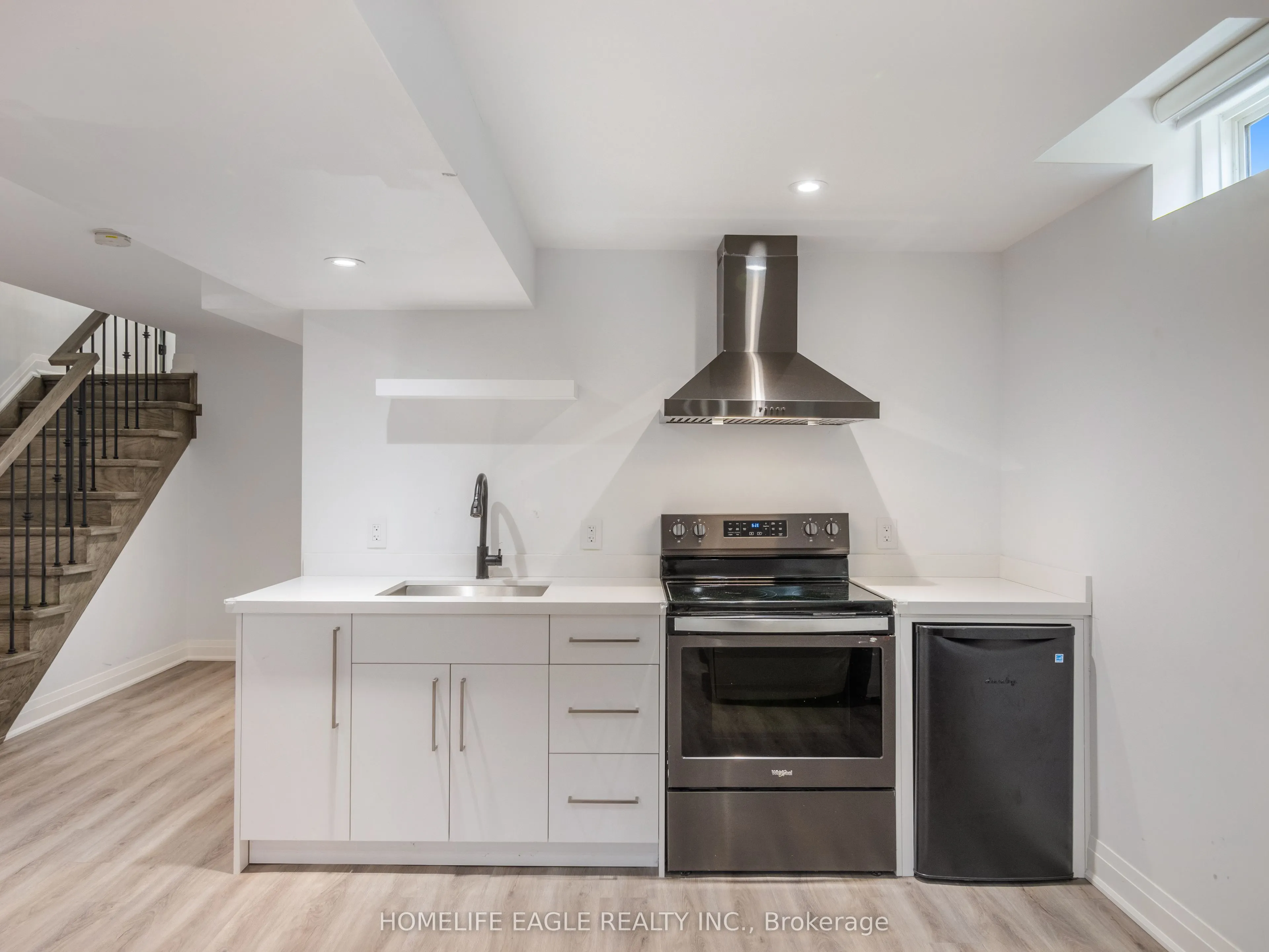 6 Brightsview Drive