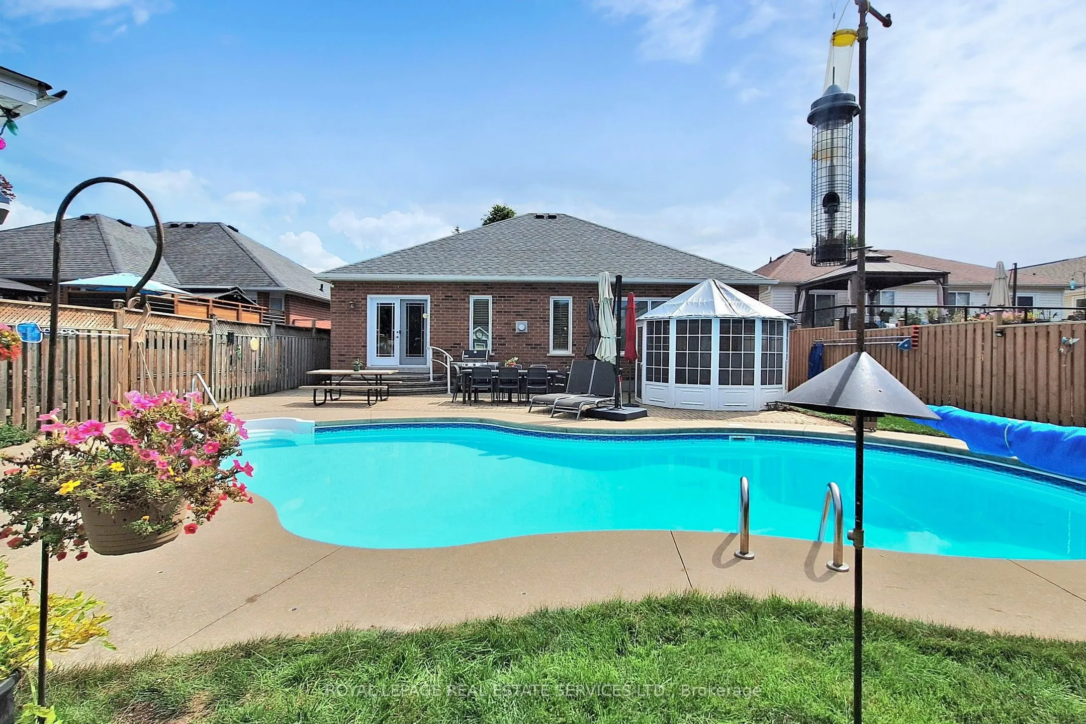 135 Mainprize Crescent