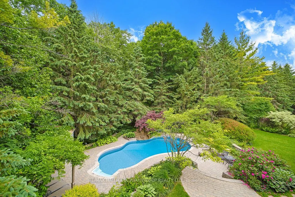 1032 Sir Ivor Court