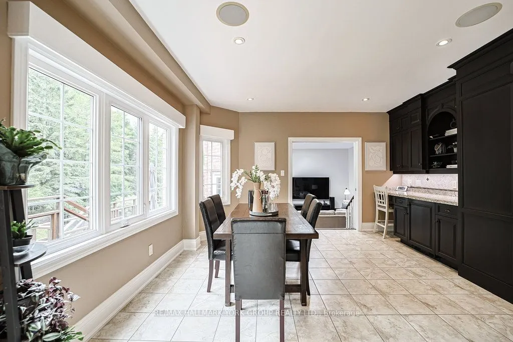 1032 Sir Ivor Court