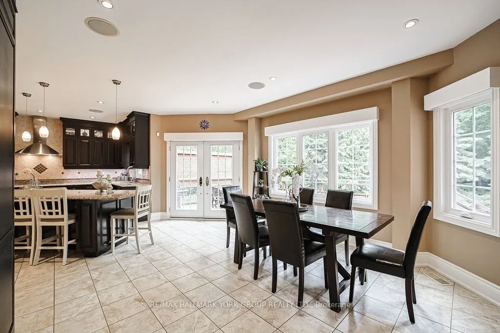1032 Sir Ivor Court