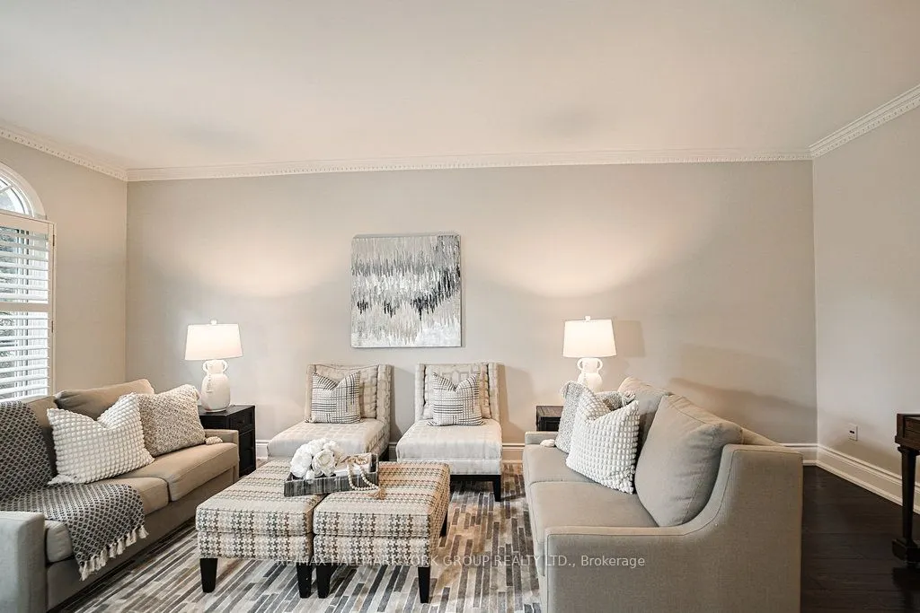 1032 Sir Ivor Court