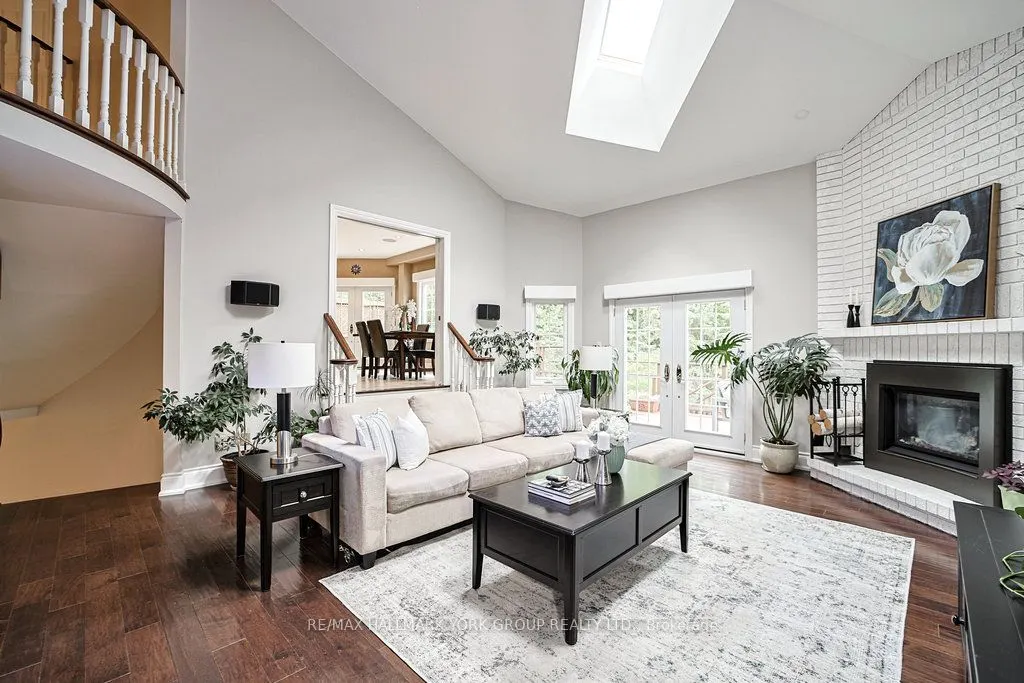 1032 Sir Ivor Court