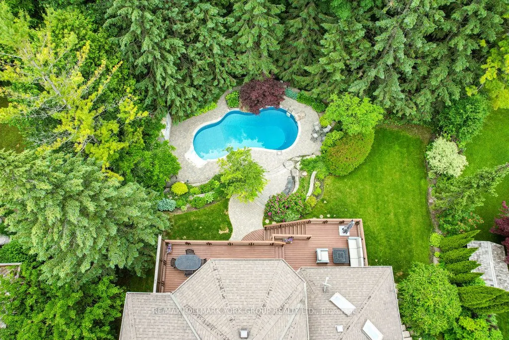 1032 Sir Ivor Court