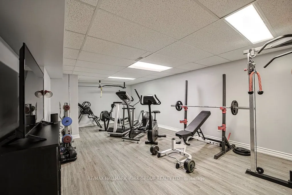 1032 Sir Ivor Court