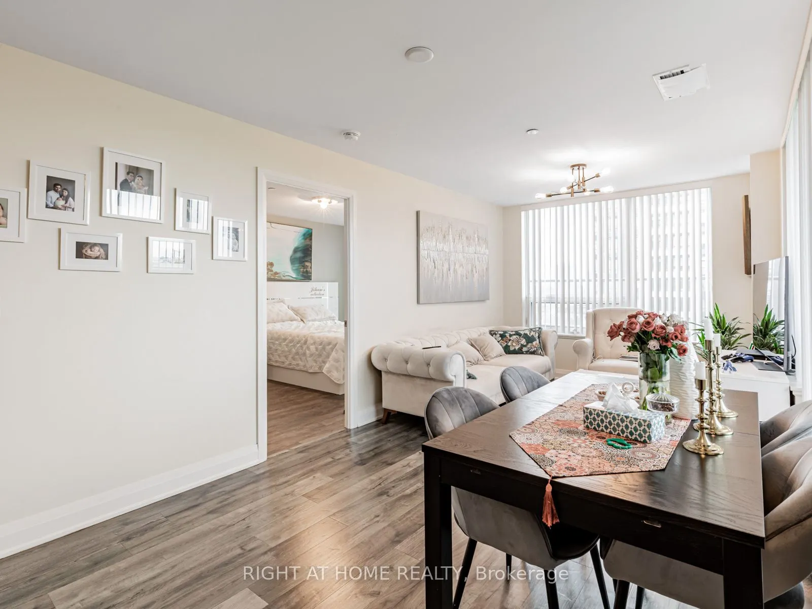 18 Uptown Drive, #826