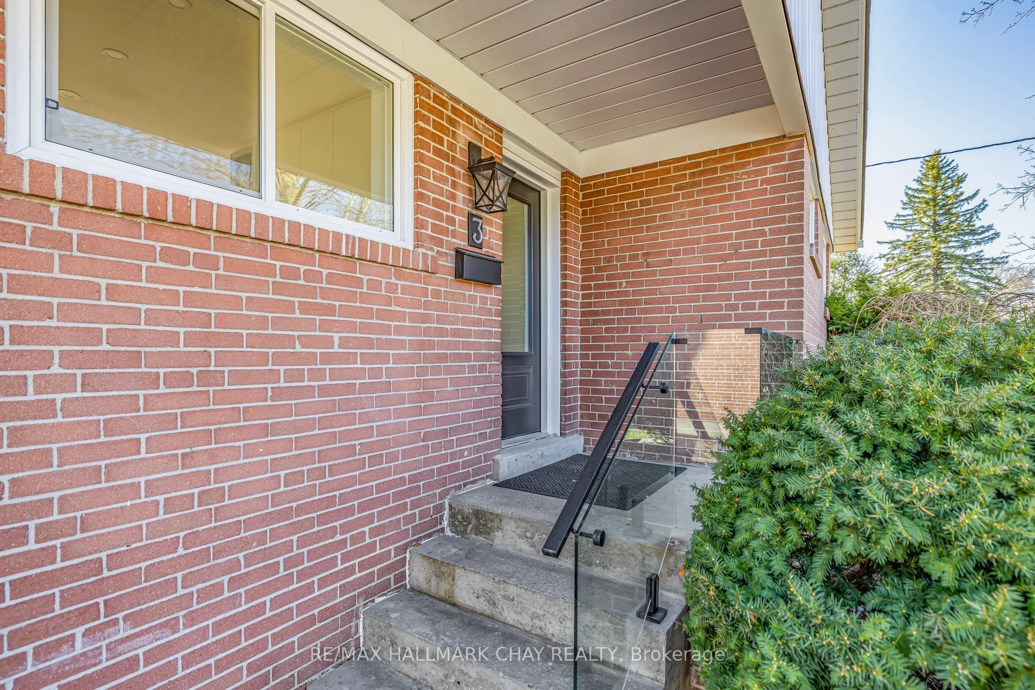3 Davidson Road