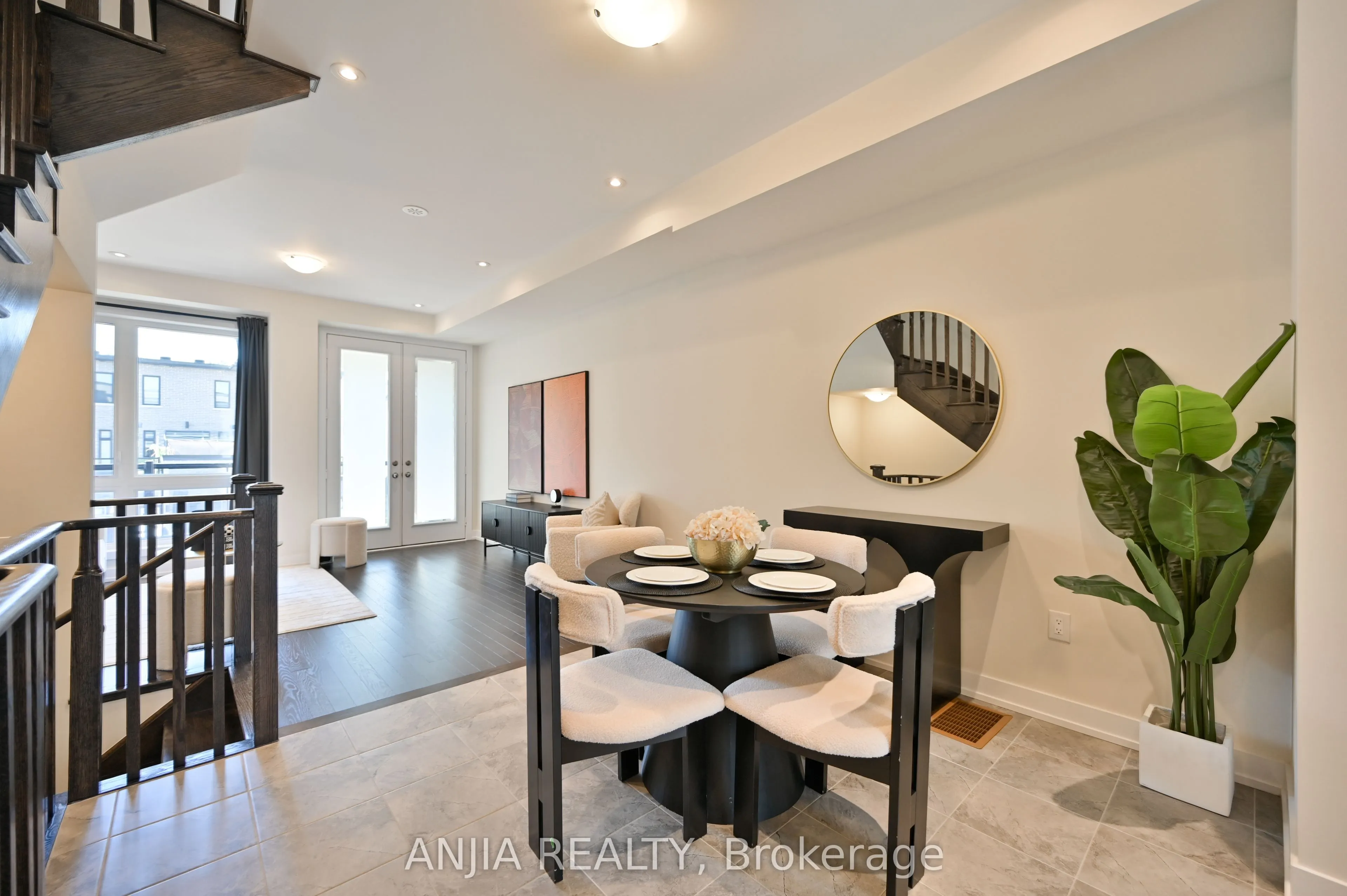 100 Stauffer Crescent