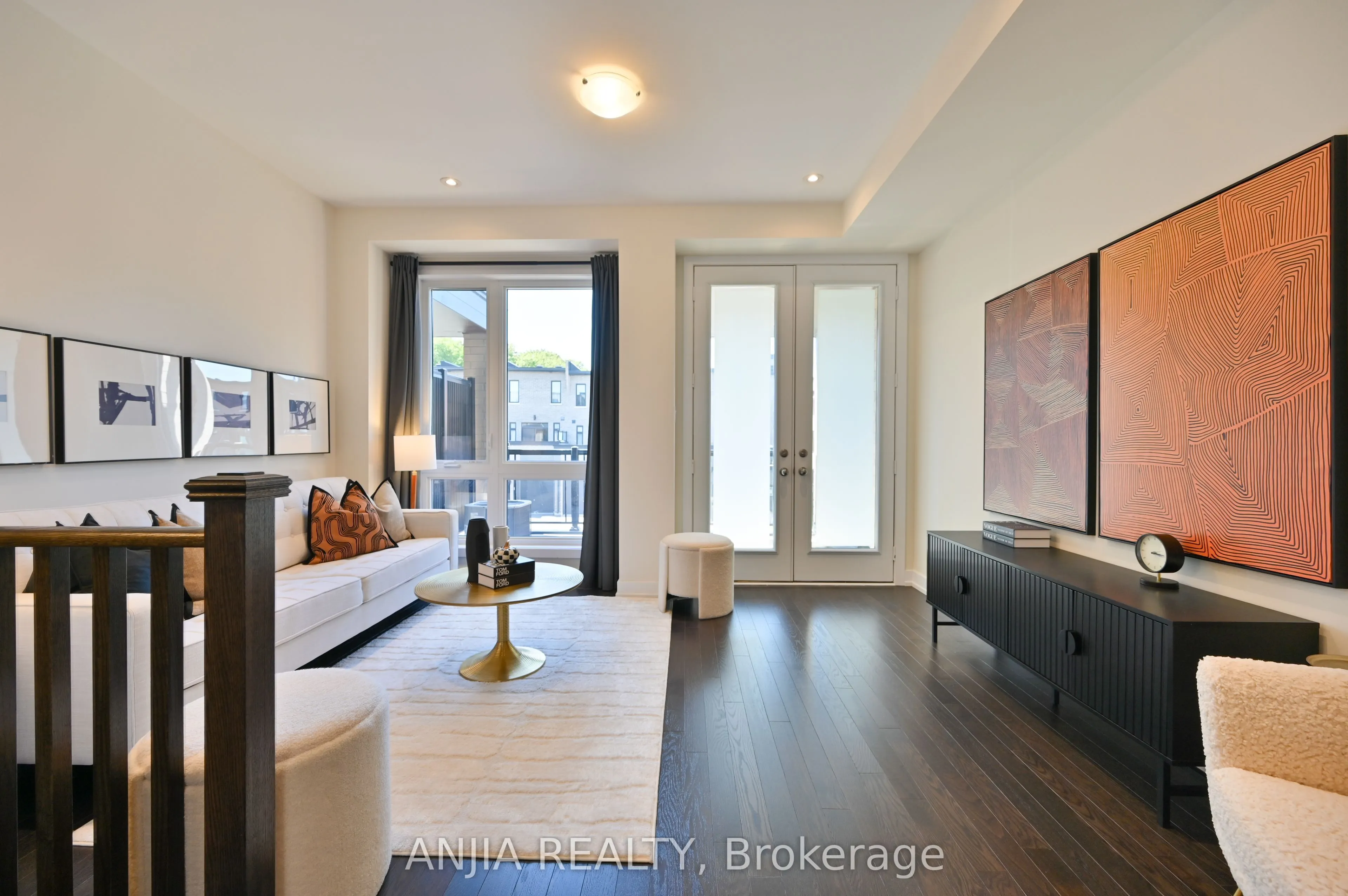100 Stauffer Crescent